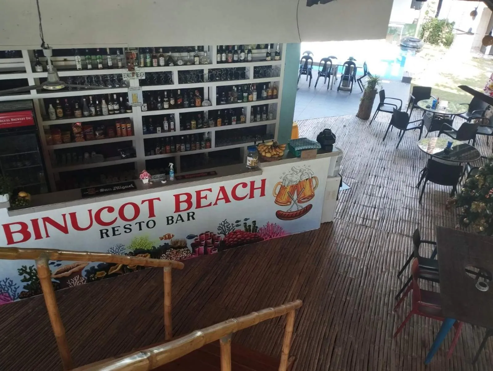 Lounge or bar in Binucot Beach Resort