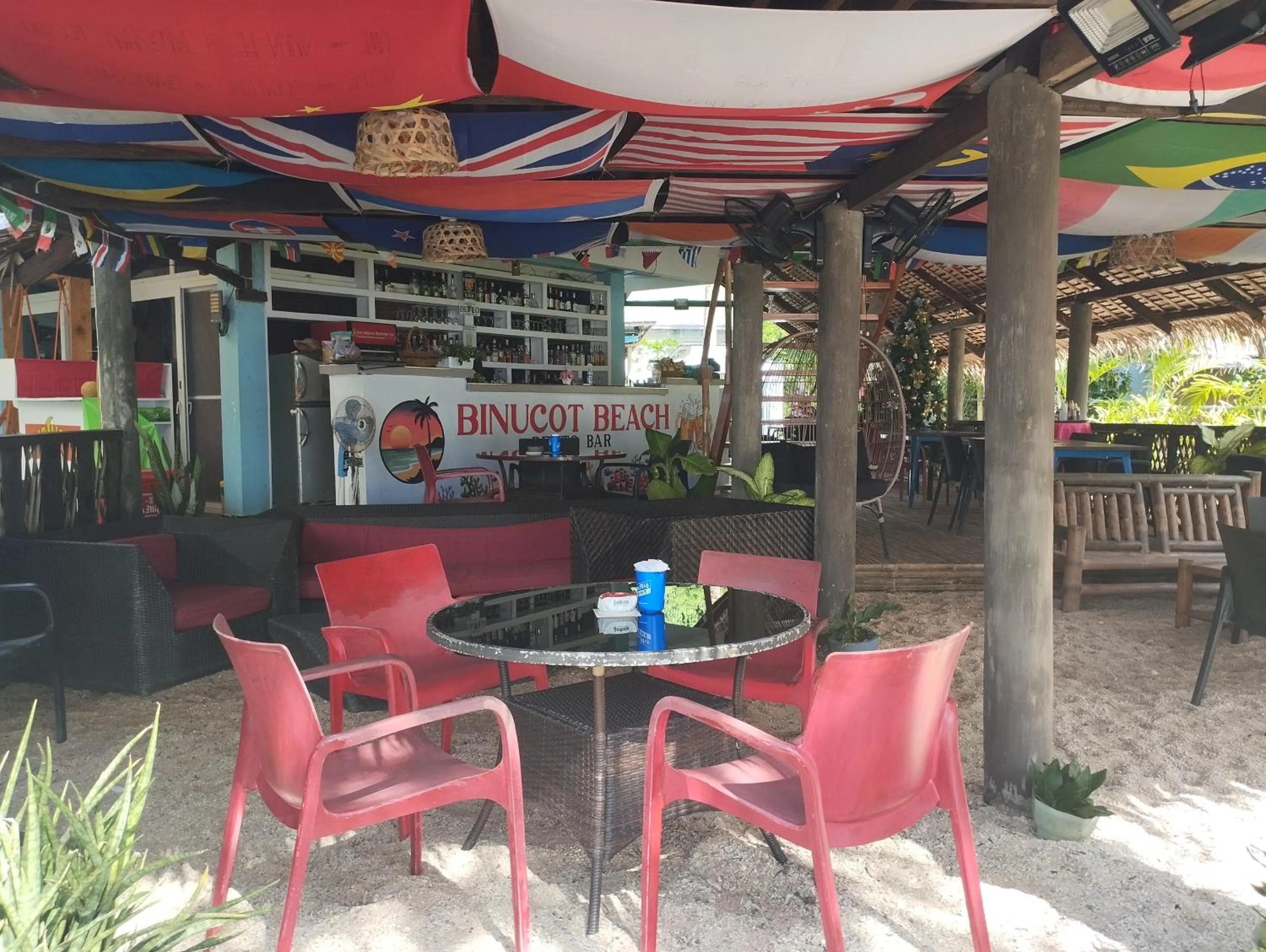 Restaurant/places to eat in Binucot Beach Resort