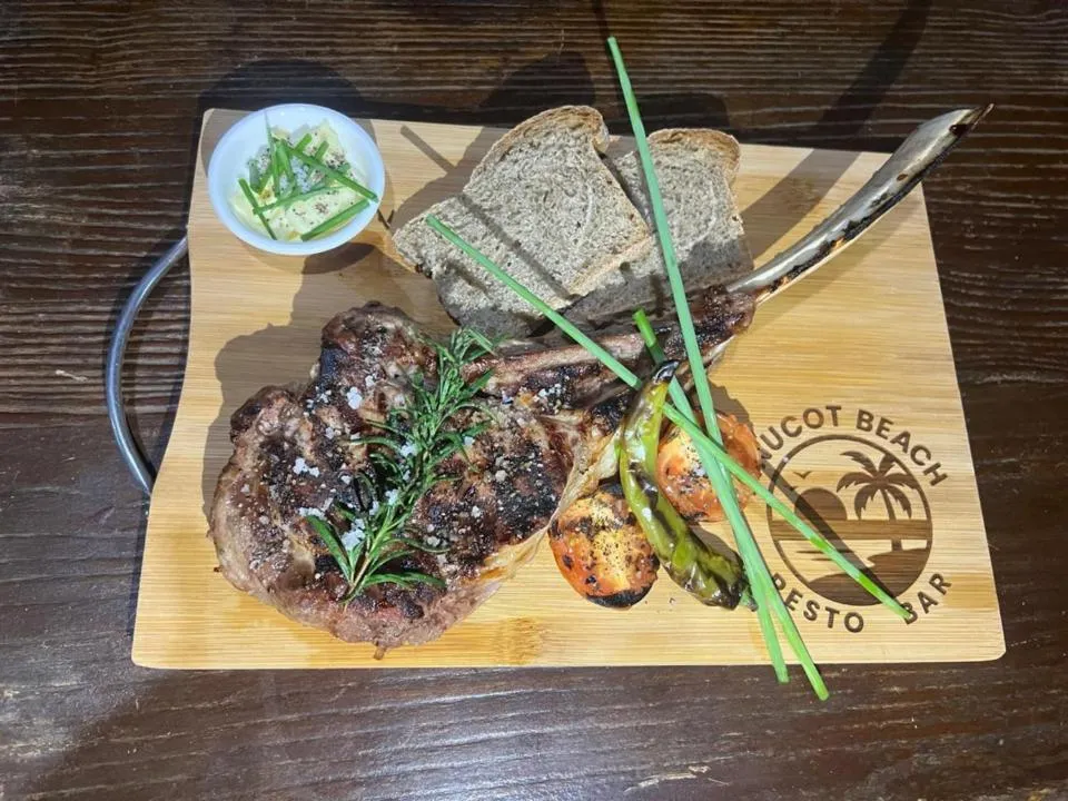 Food and drinks in Binucot Beach Resort