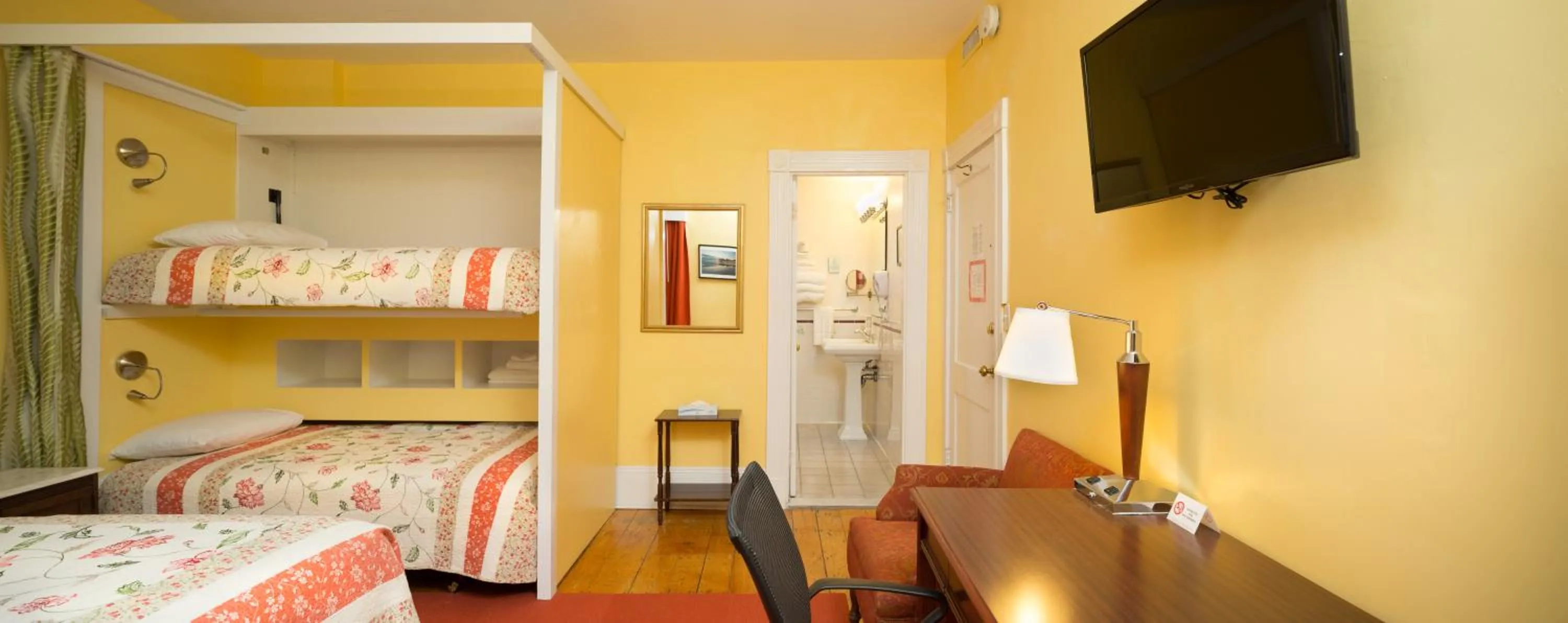 bunk bed, Bed in Irving House at Harvard