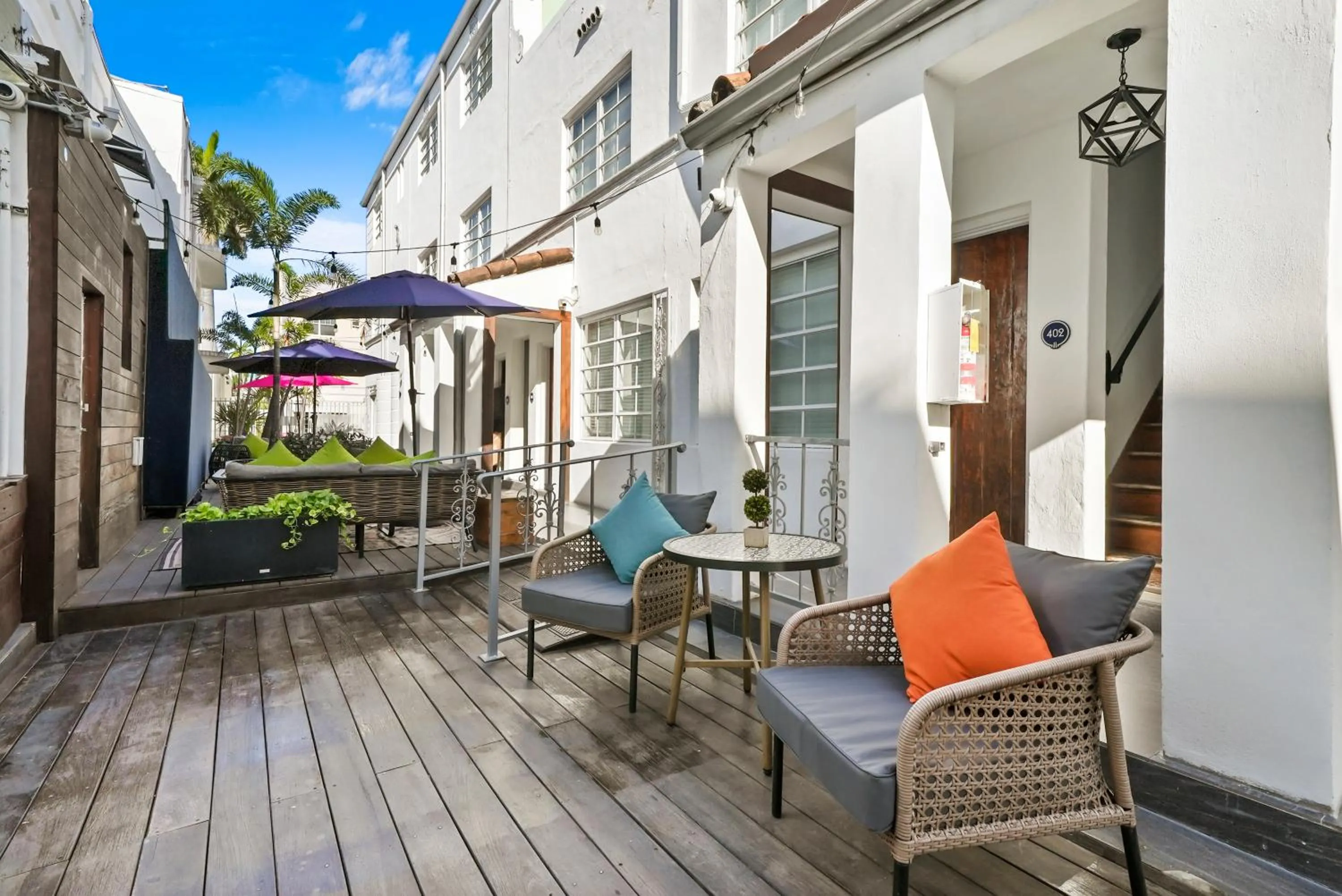 Property building in Chesterfield Hotel & Suites