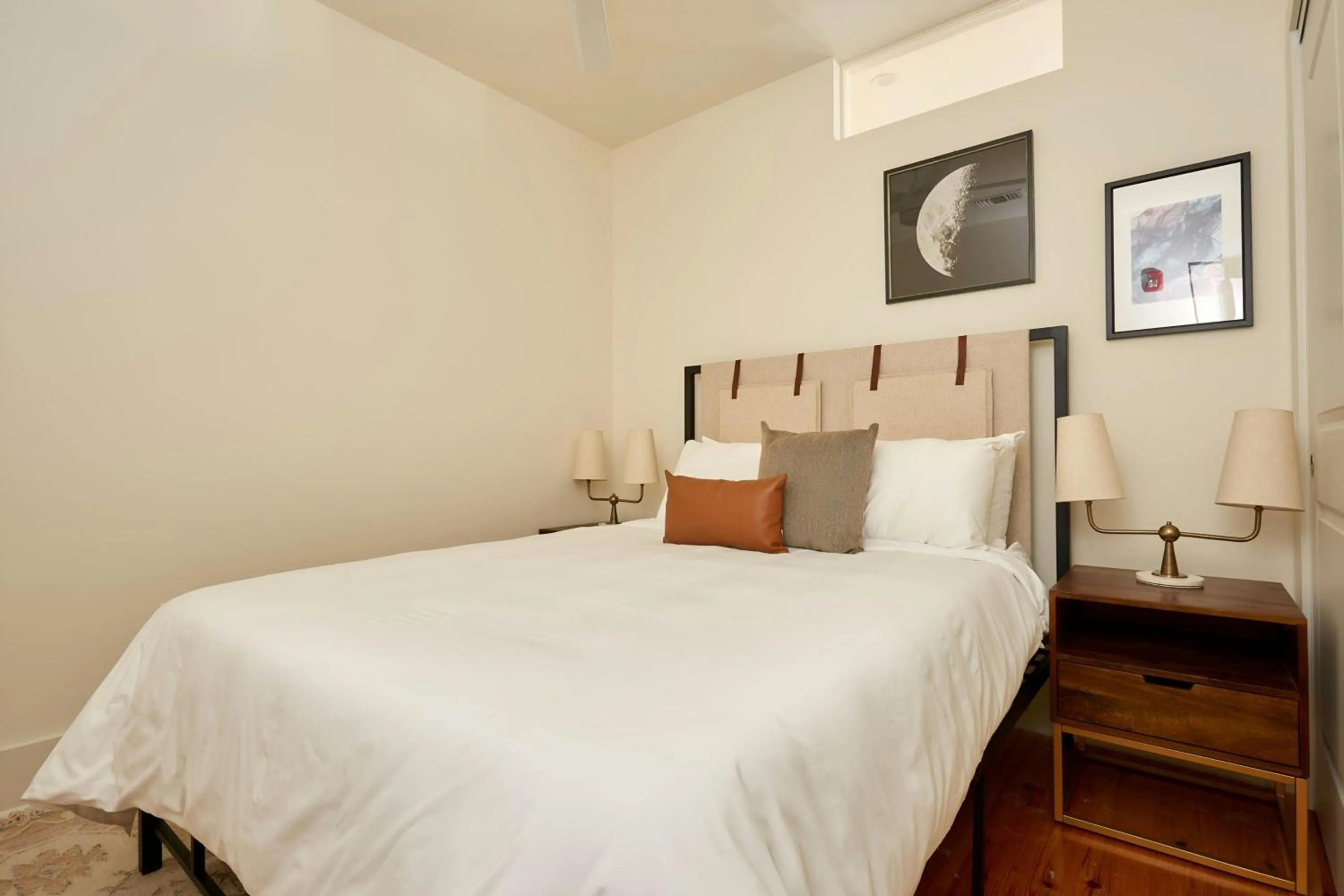 Bedroom, Bed in Sonder by Marriott Bonvoy The Louie Apartments CBD
