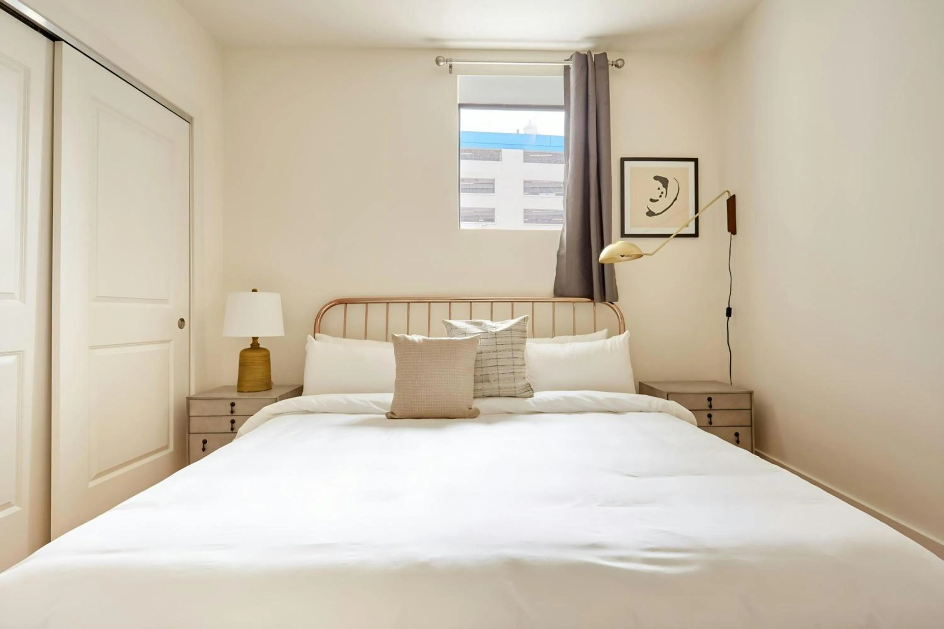 Bedroom, Bed in Sonder by Marriott Bonvoy The Louie Apartments CBD