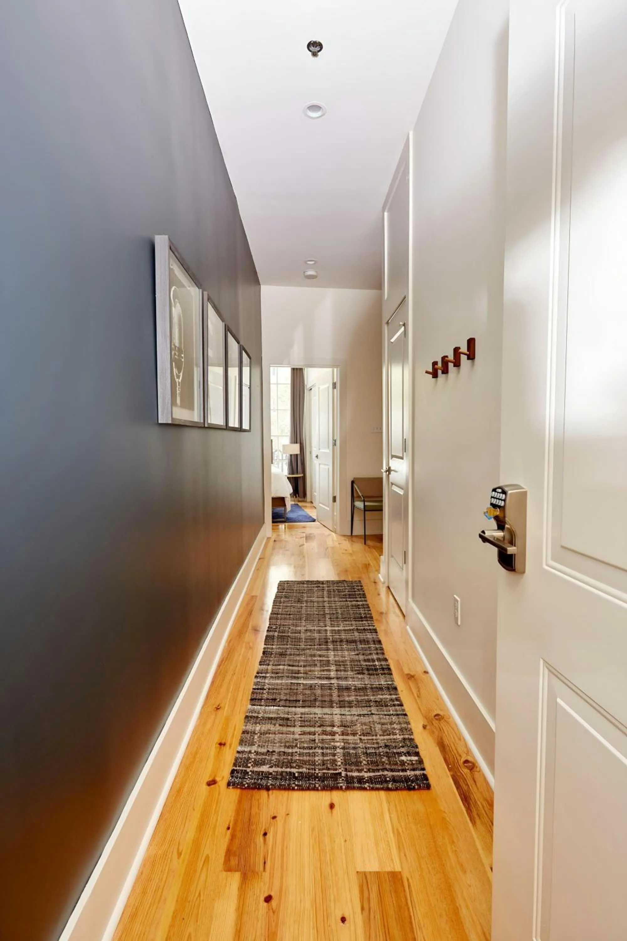 Photo of the whole room in Sonder by Marriott Bonvoy The Louie Apartments CBD