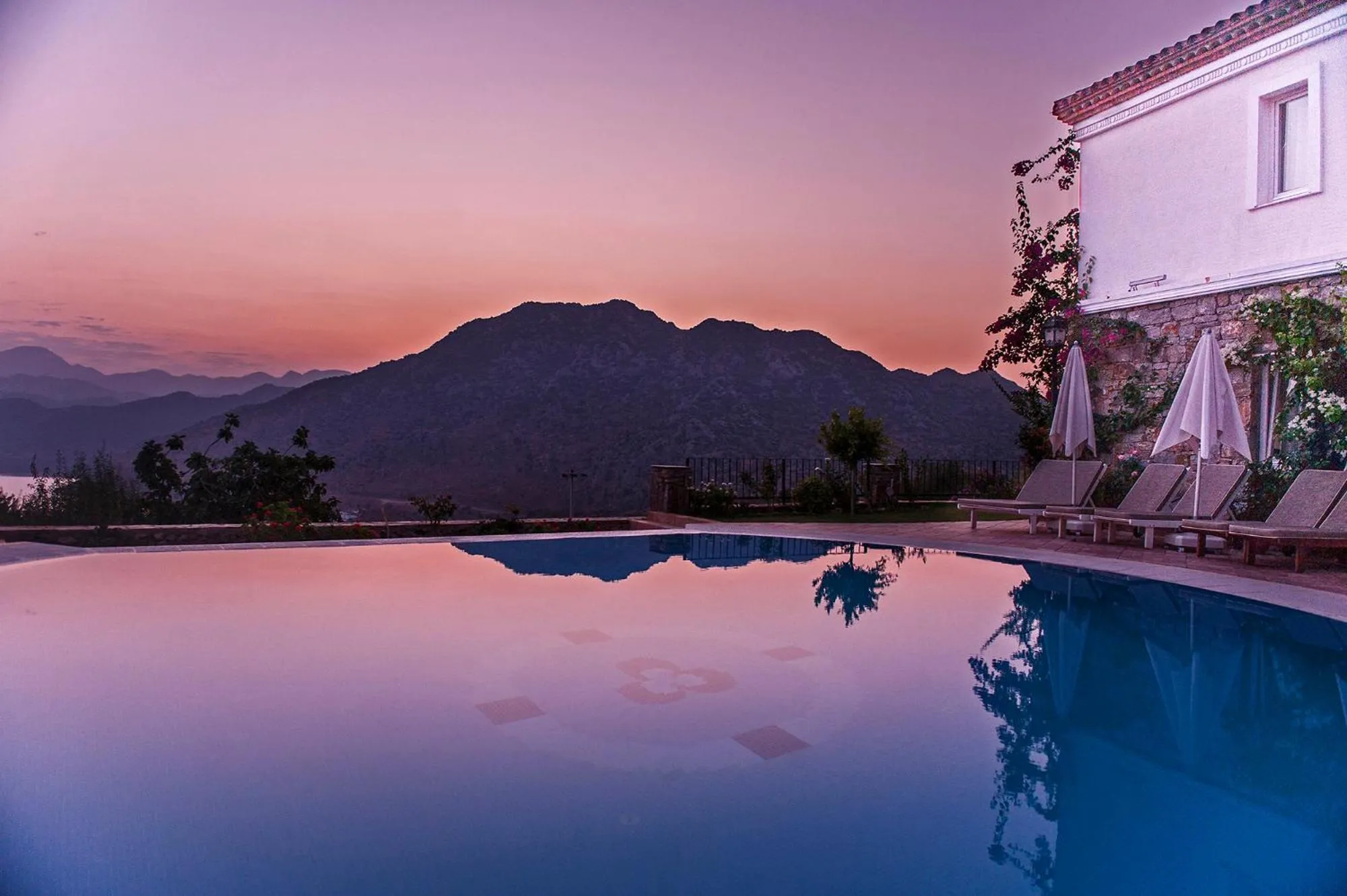 Property building in Swan Lake Hotel - Adult Only