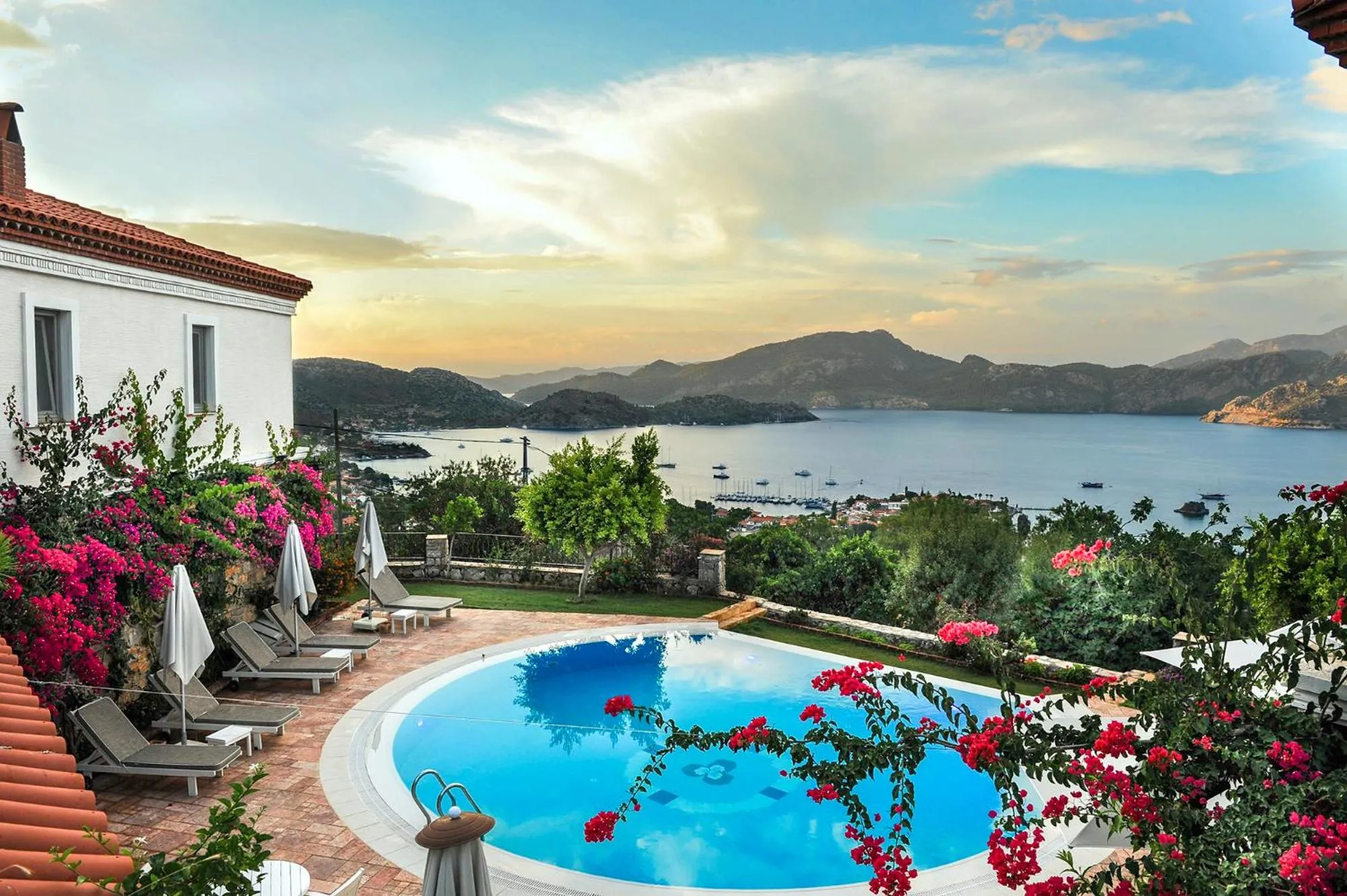 Property building in Swan Lake Hotel - Adult Only