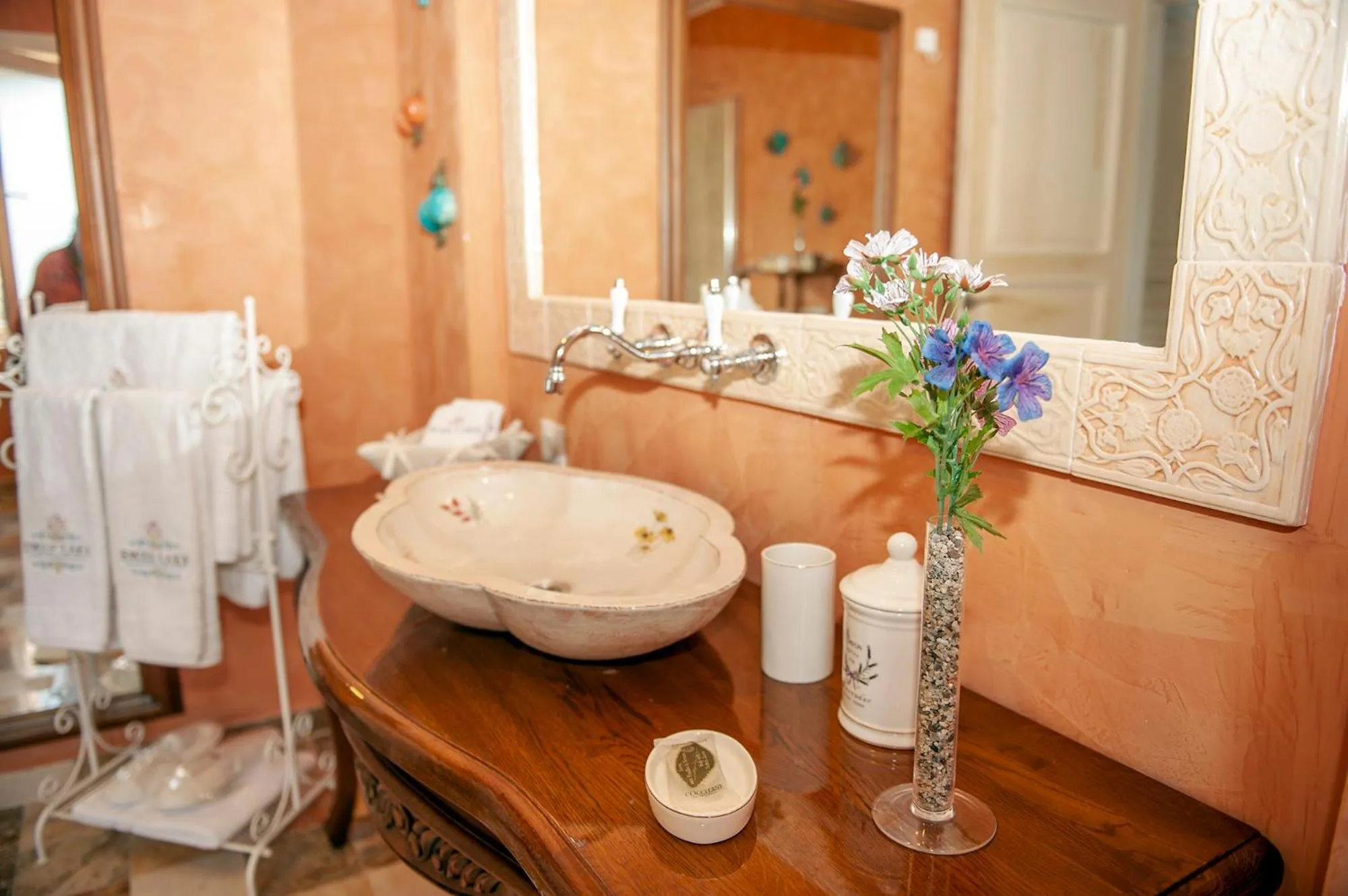 Bathroom in Swan Lake Hotel - Adult Only