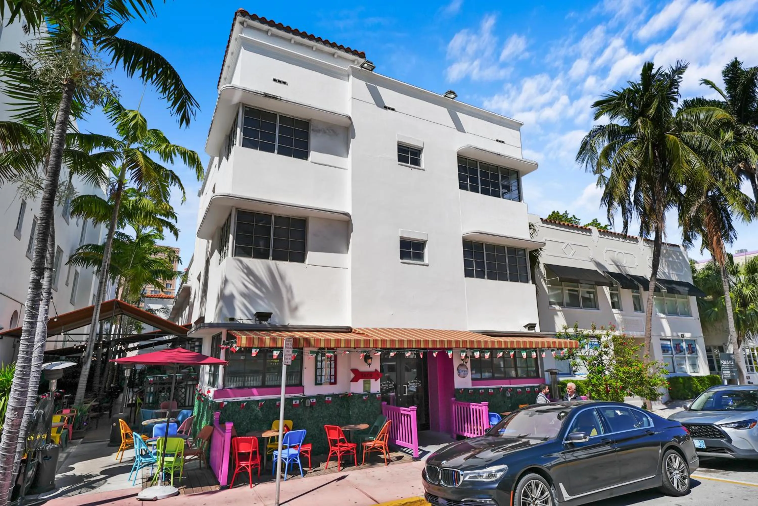 Restaurant/places to eat in Whitelaw Hotel