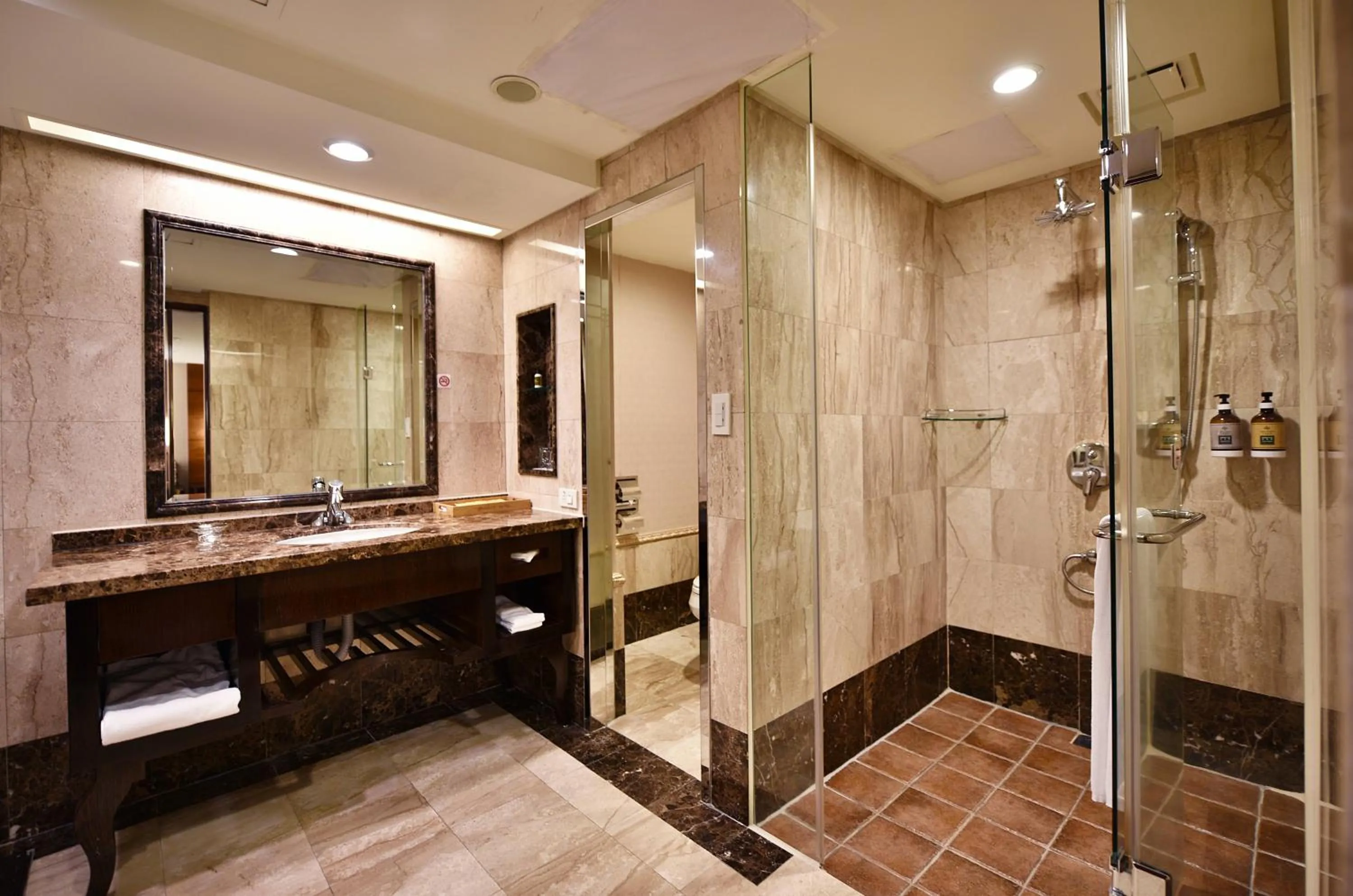 Bathroom in Waikoloa Hotel