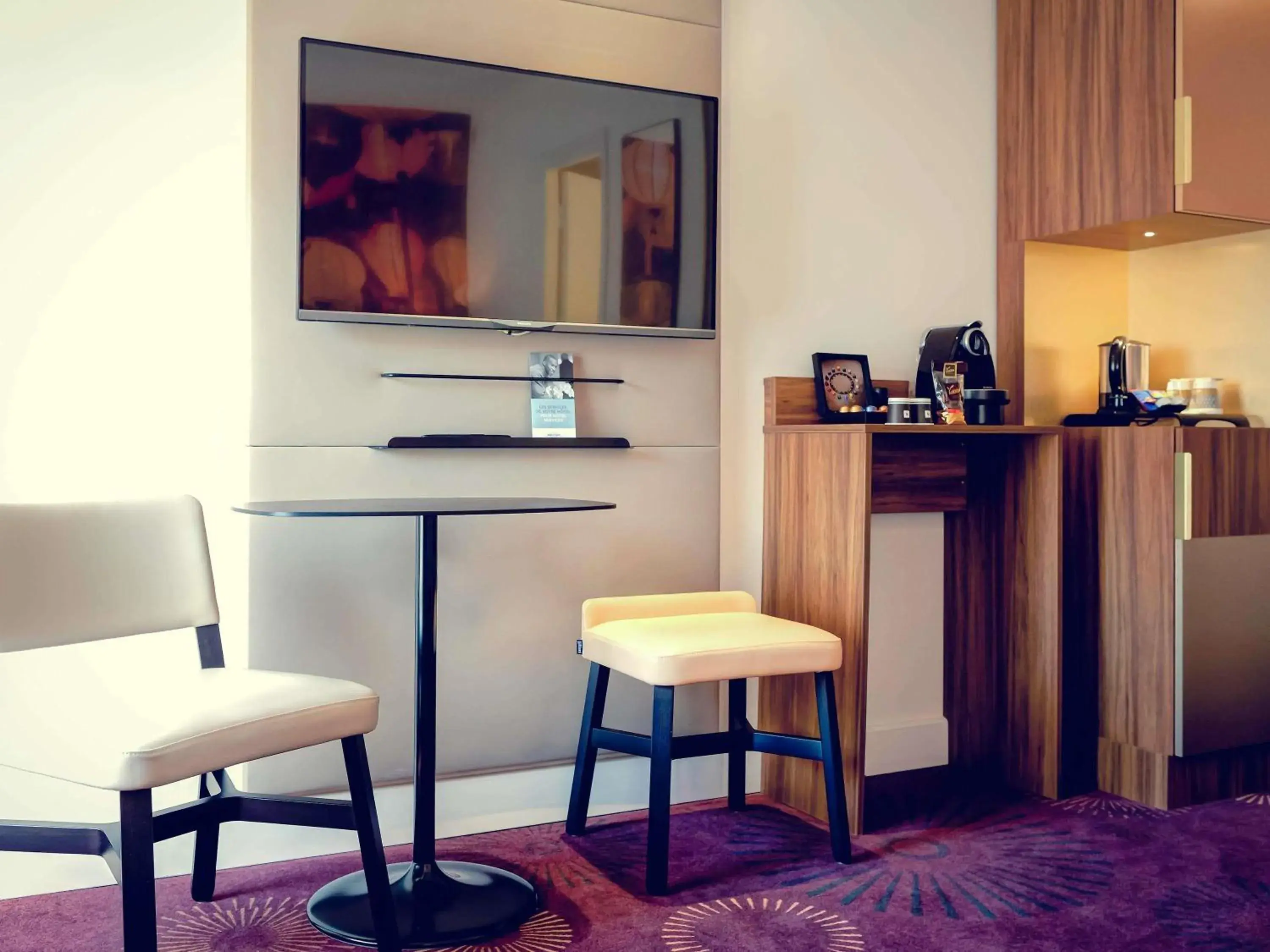 Bedroom in Mercure Lyon Centre Plaza République Bedroom in Mercure Lyon Centre Plaza République