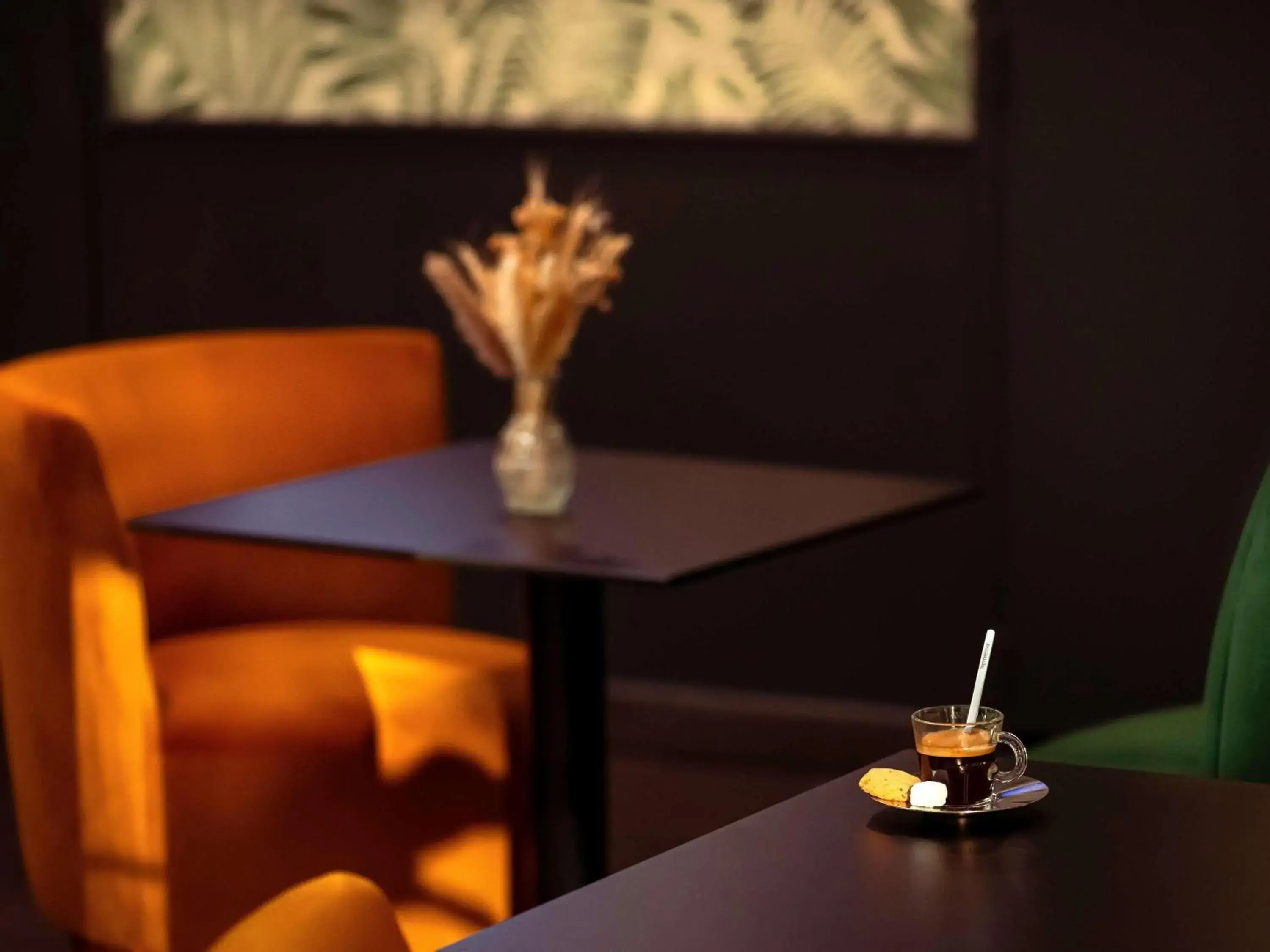 Lounge or bar in Mercure Lyon Centre Plaza République Lounge or bar in Mercure Lyon Centre Plaza République