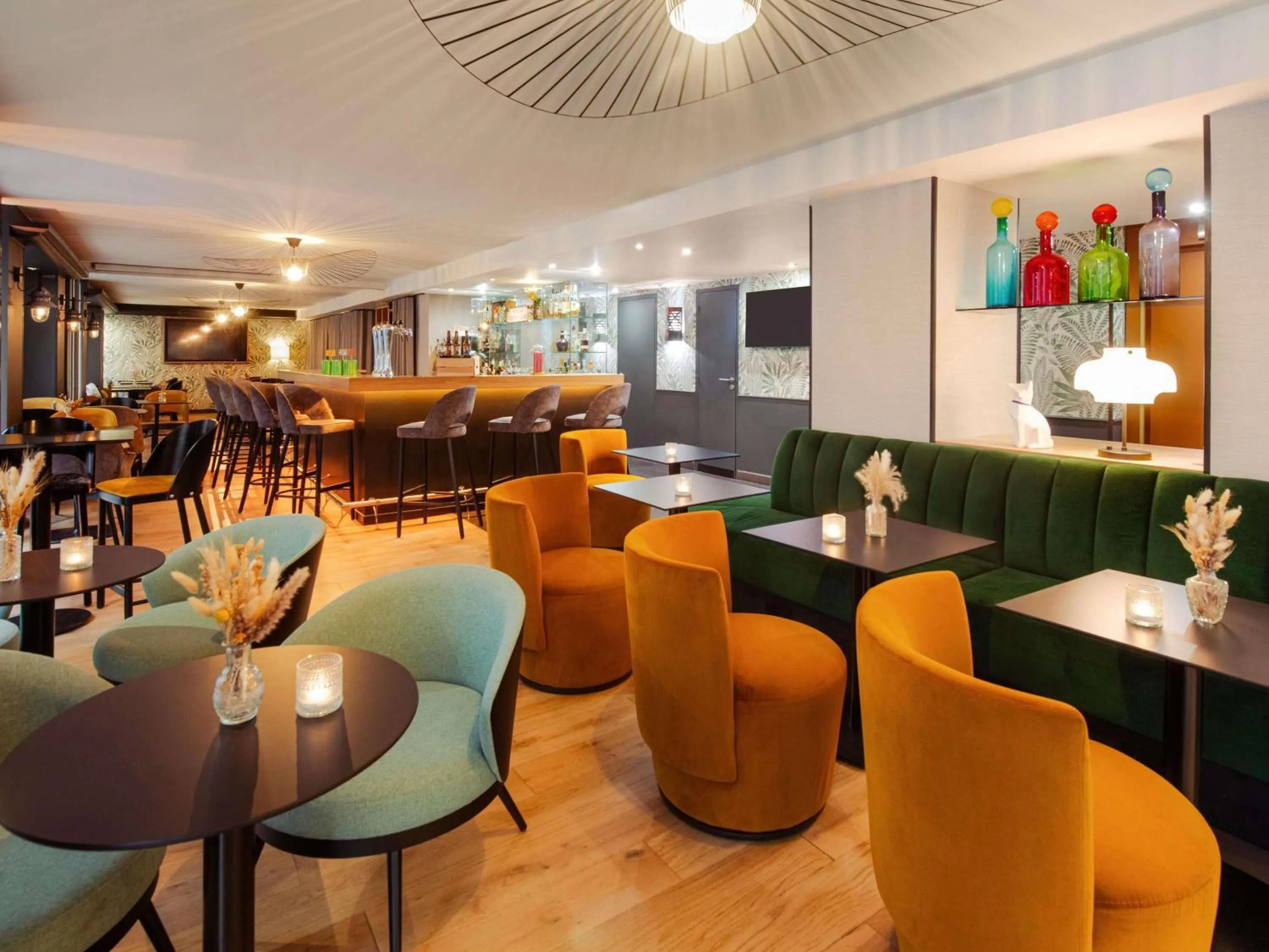 Lounge or bar in Mercure Lyon Centre Plaza République