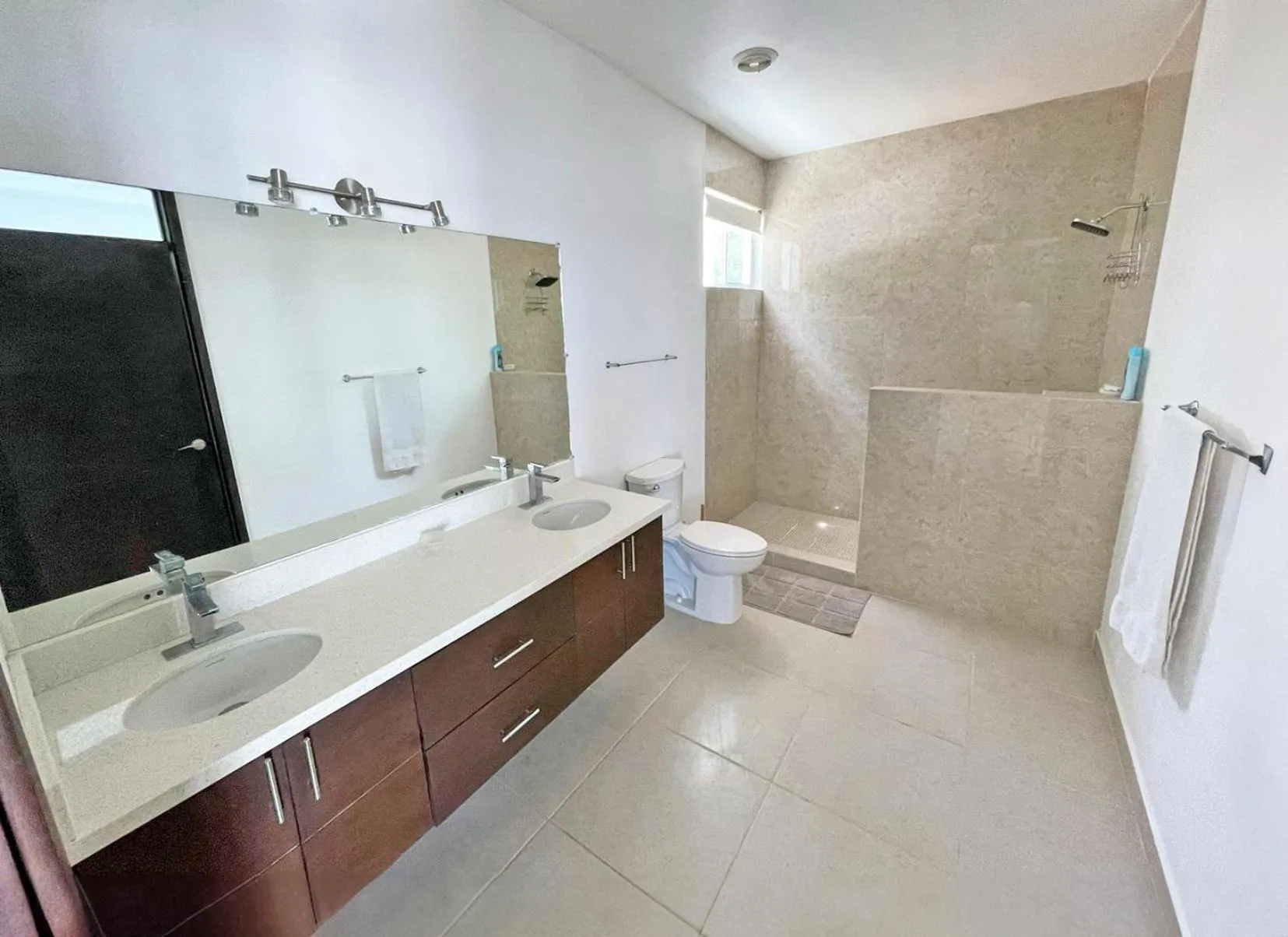 Bathroom in Surf Ranch Resort - Popoyo