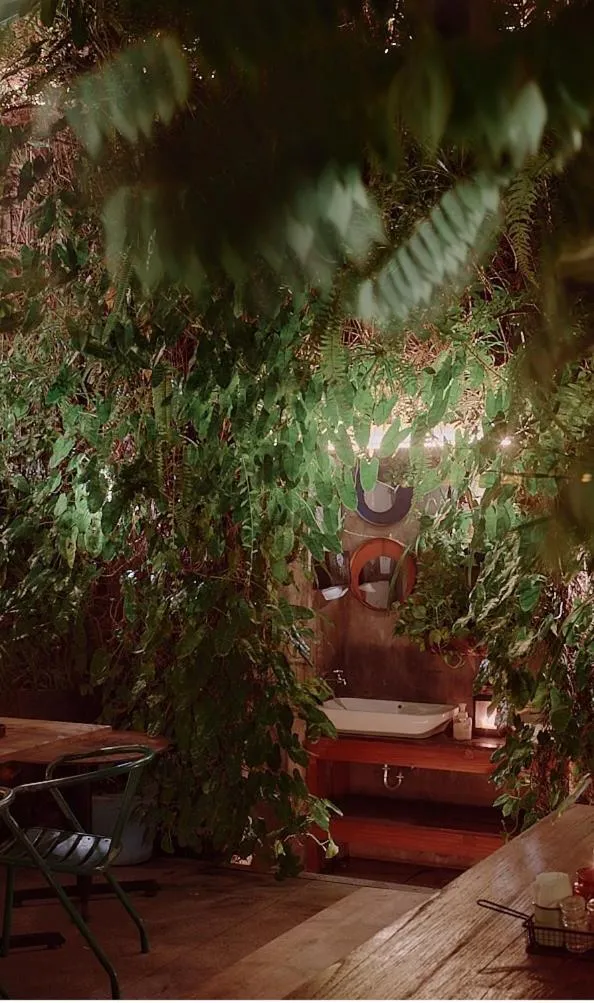 Restaurant/places to eat in Kosenda Hotel