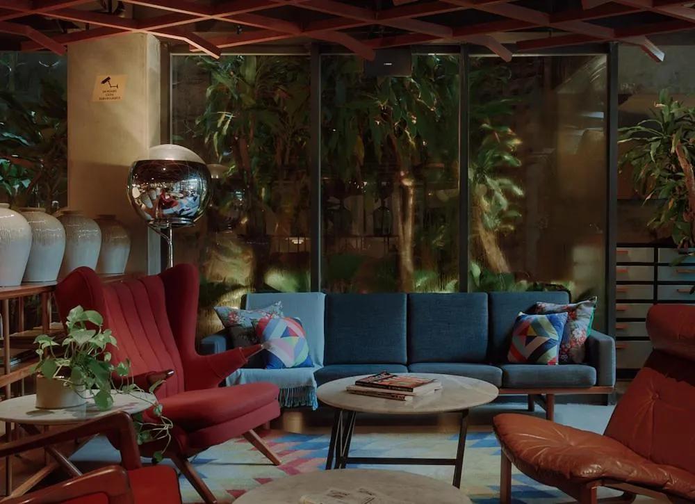 Seating area in Kosenda Hotel