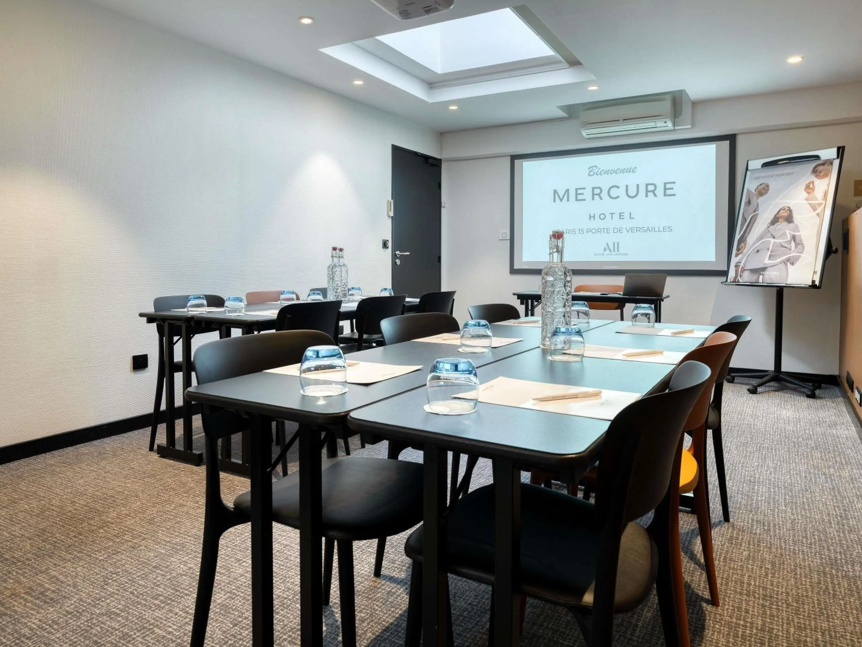 Meeting/conference room in Mercure Paris 15 Porte de Versailles