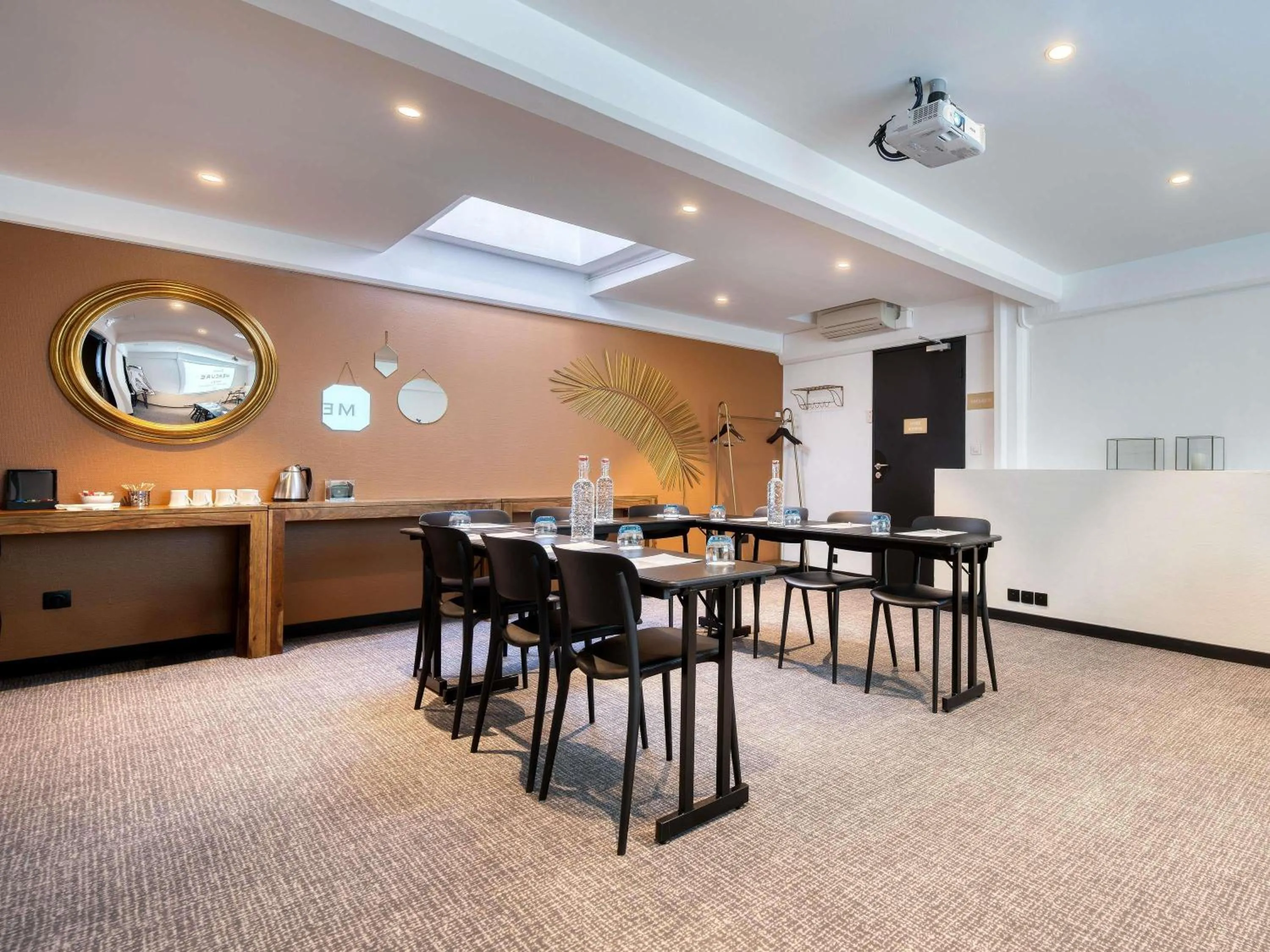 Meeting/conference room in Mercure Paris 15 Porte de Versailles