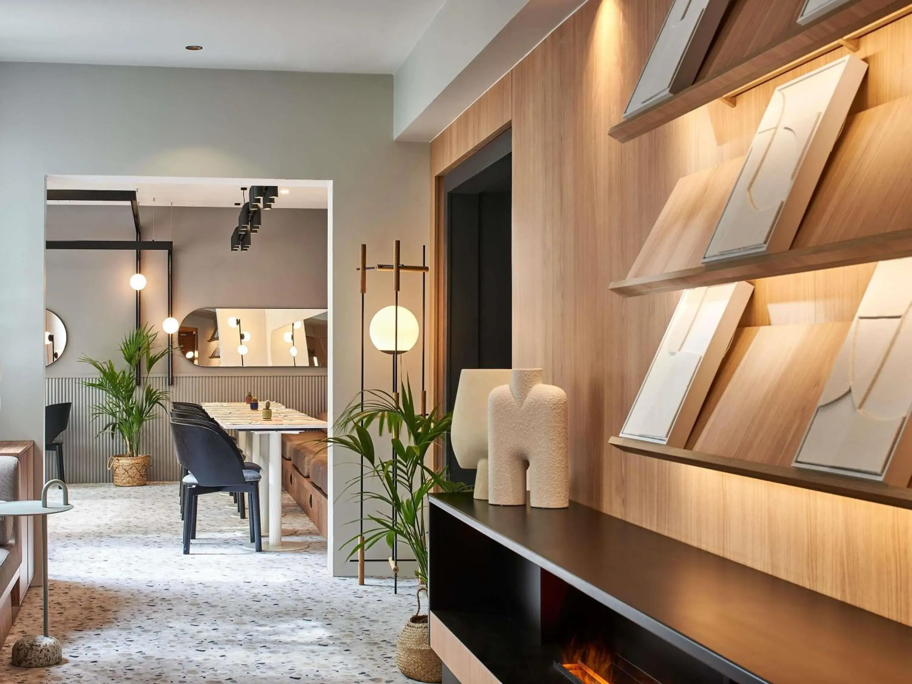 Property building in Mercure Paris 15 Porte de Versailles Property building in Mercure Paris 15 Porte de Versailles