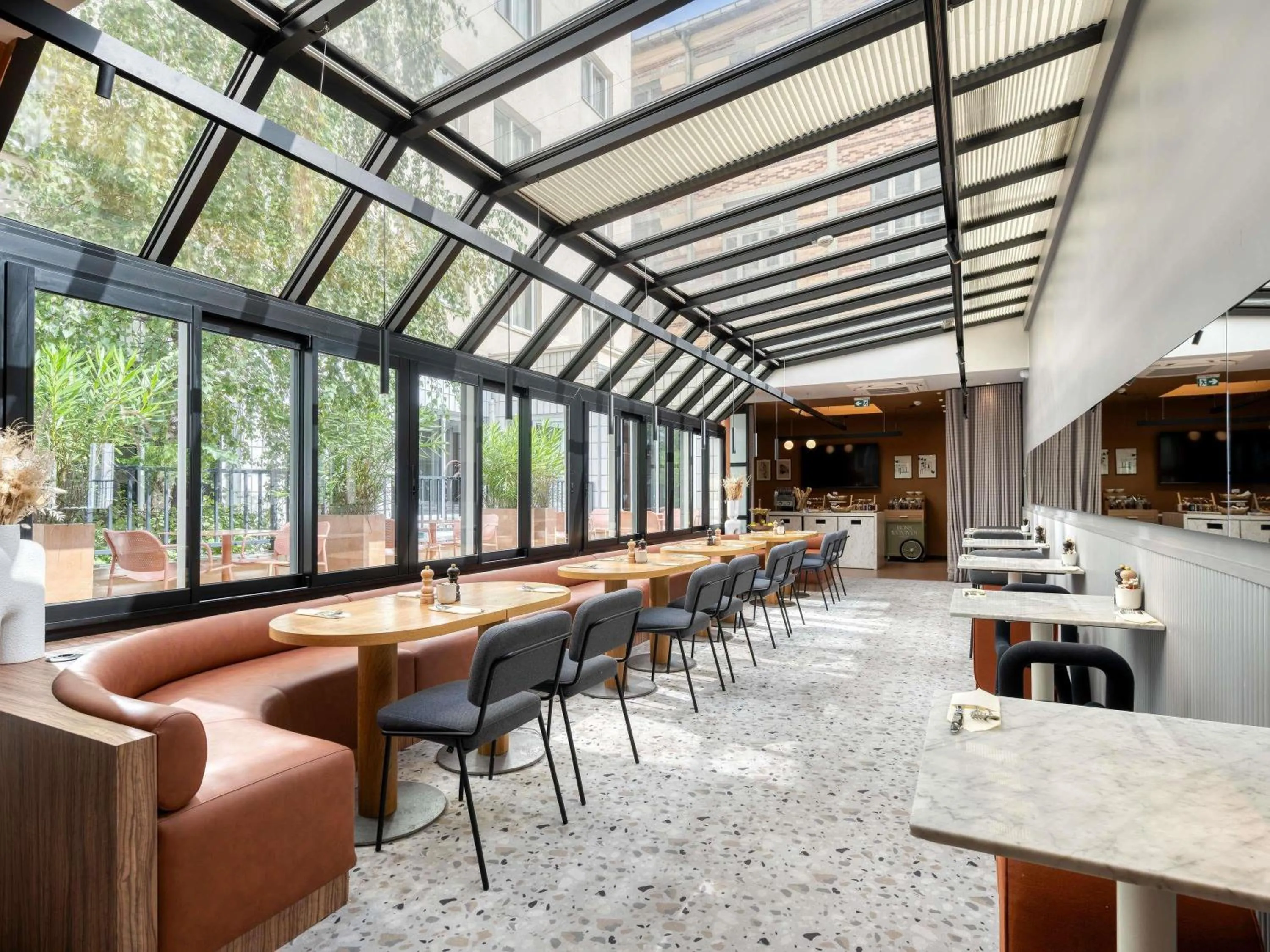 Breakfast in Mercure Paris 15 Porte de Versailles