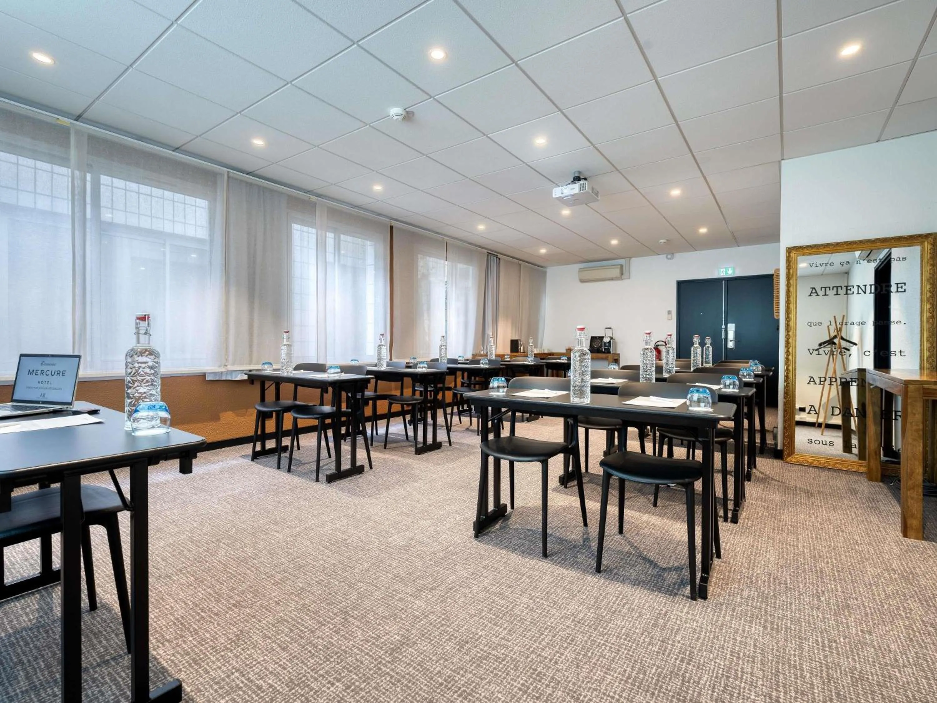 Meeting/conference room in Mercure Paris 15 Porte de Versailles