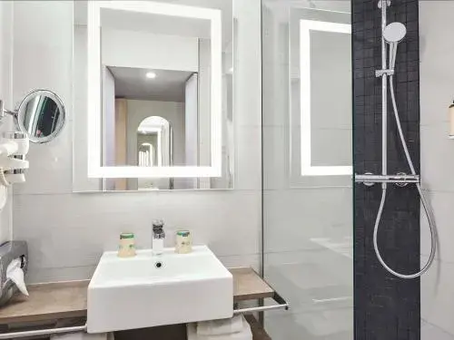 Mercure Paris 15 Porte de Versailles Mercure Paris 15 Porte de Versailles