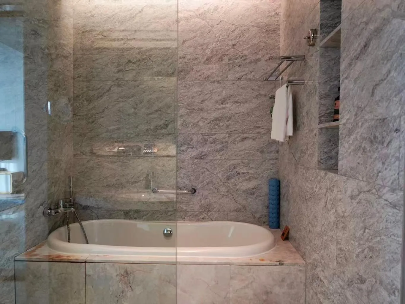 Bath in Ascott Raffles City Chongqing