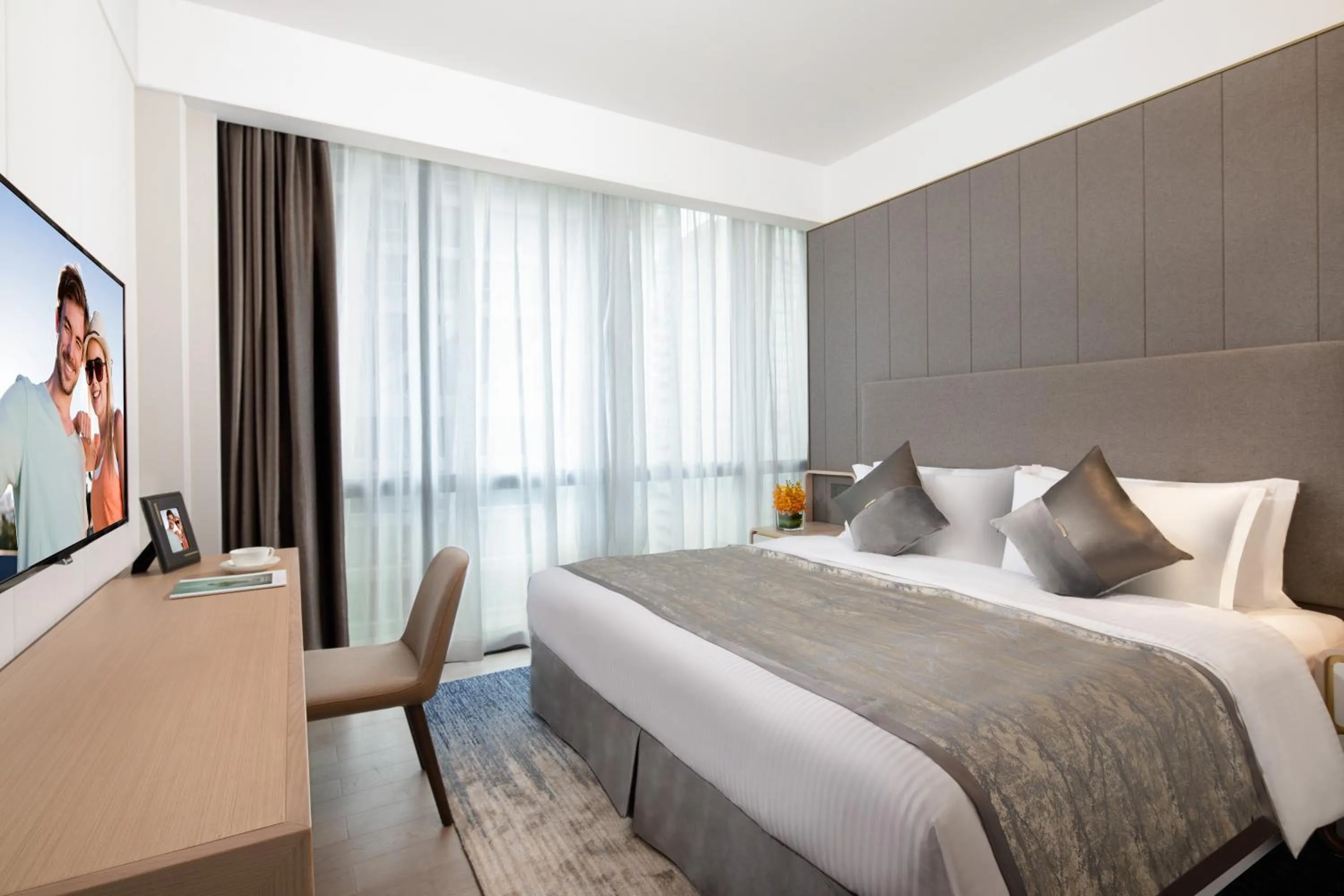 Bedroom, Bed in Ascott Raffles City Chongqing
