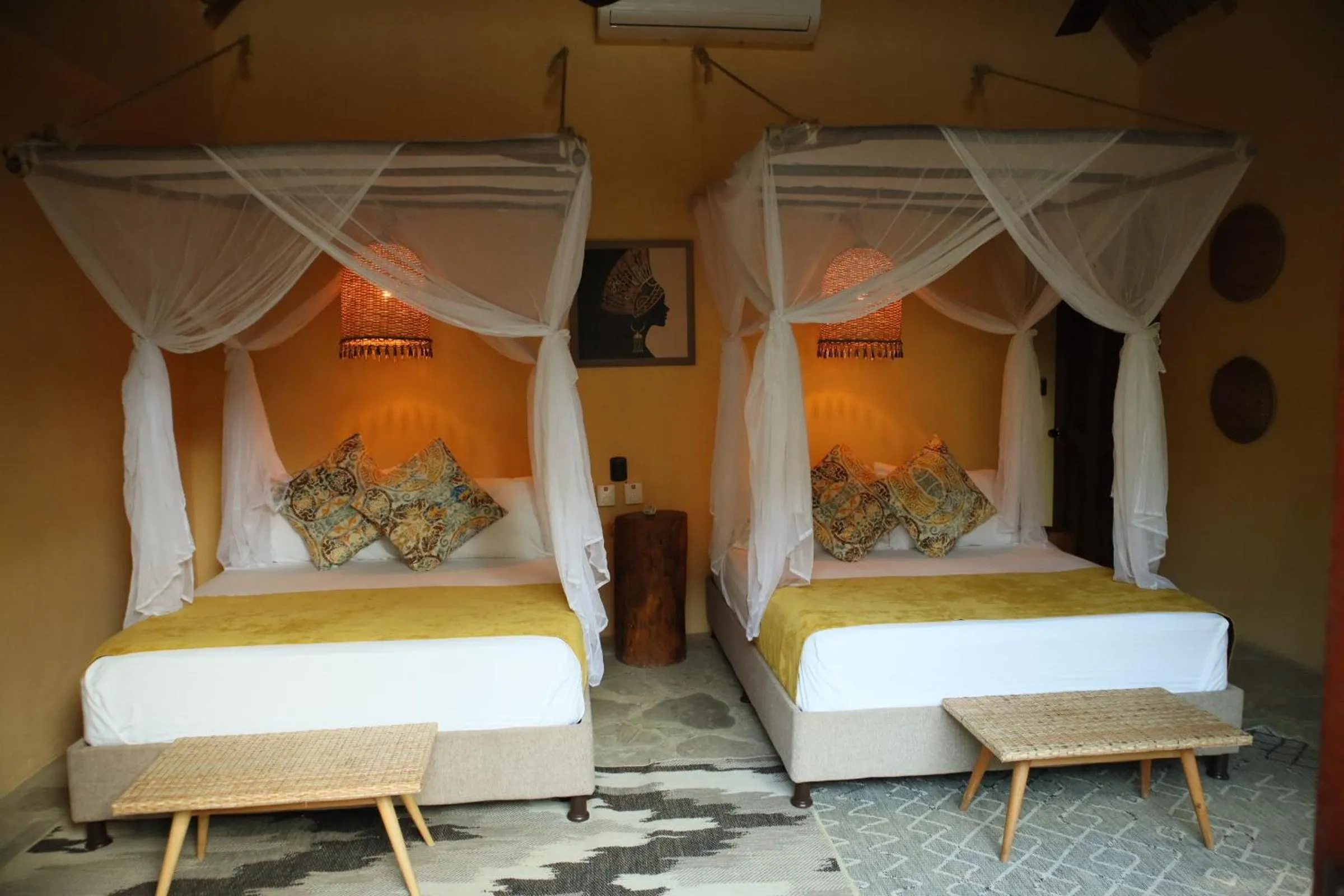 Photo of the whole room, Bed in Eco Xata