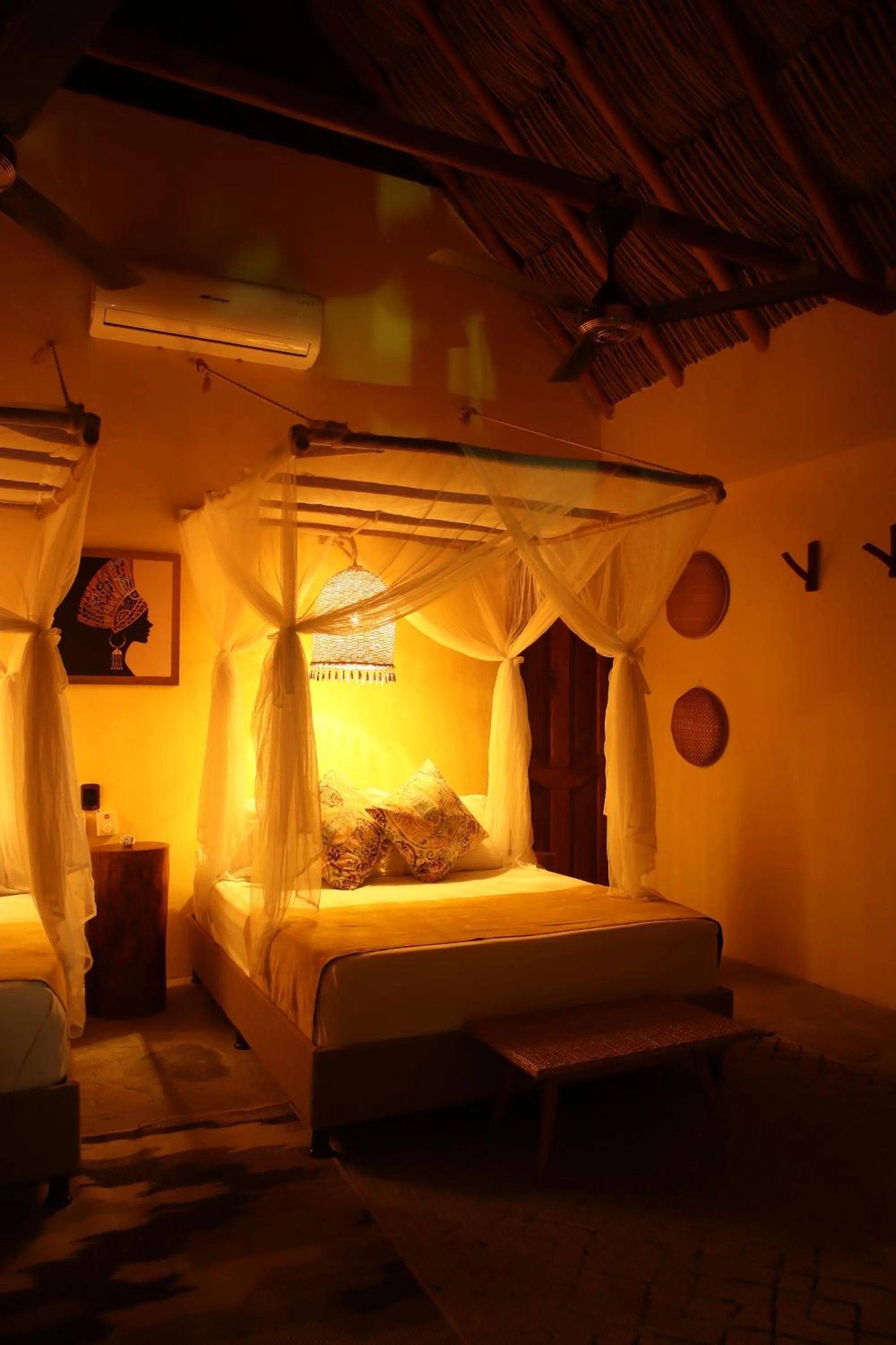 Photo of the whole room, Bed in Eco Xata