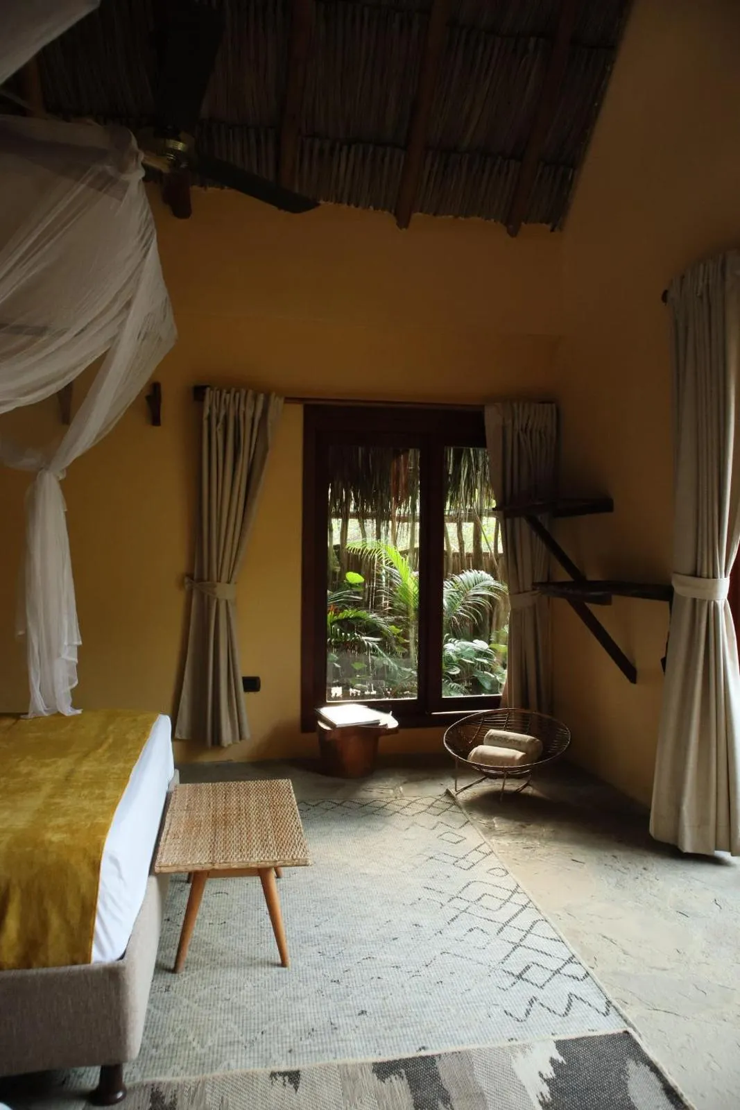 Photo of the whole room, Bed in Eco Xata