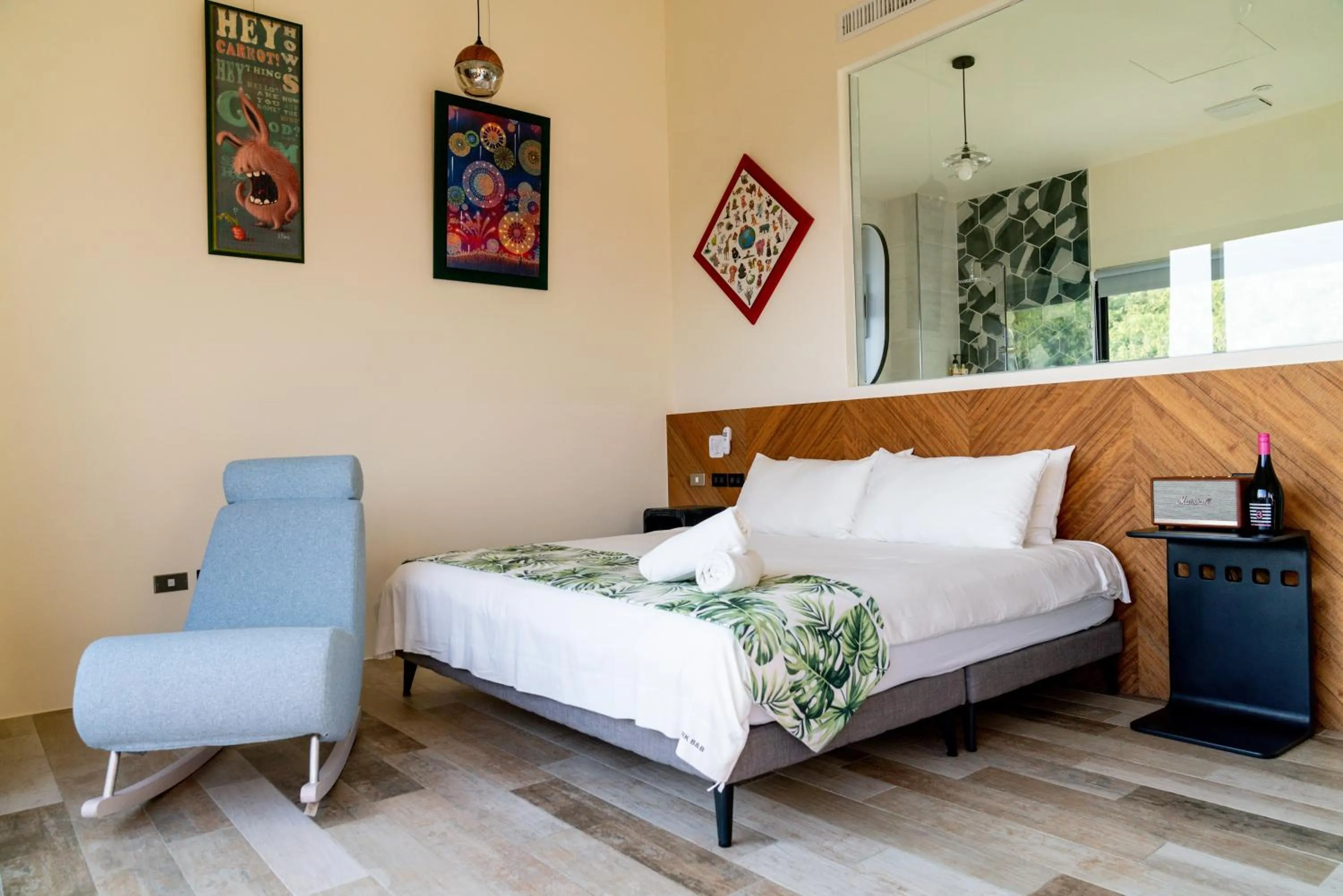 On site, Bed in Shark B&B