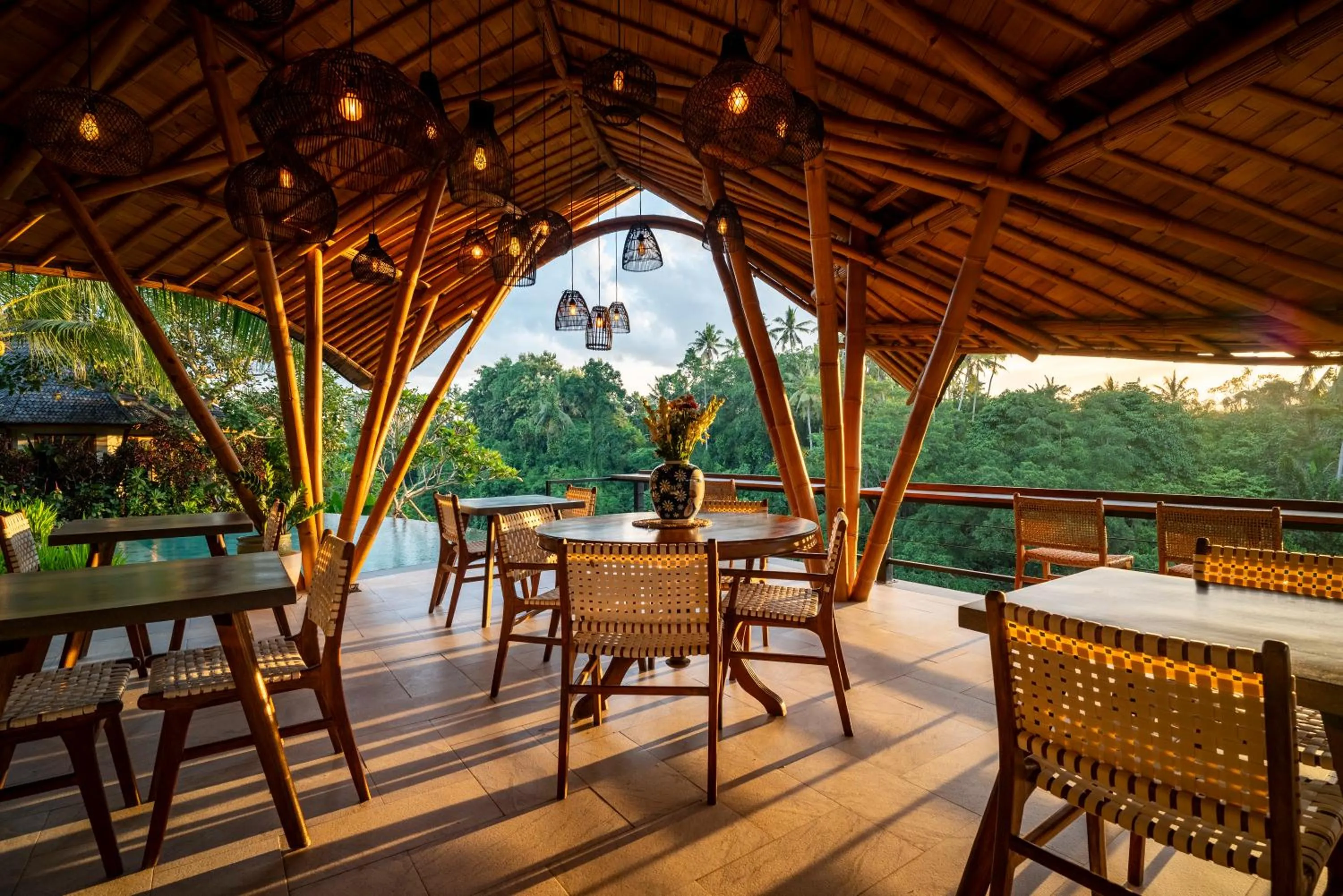 Restaurant/places to eat in Kadewa Retreat Ubud - Adults Only