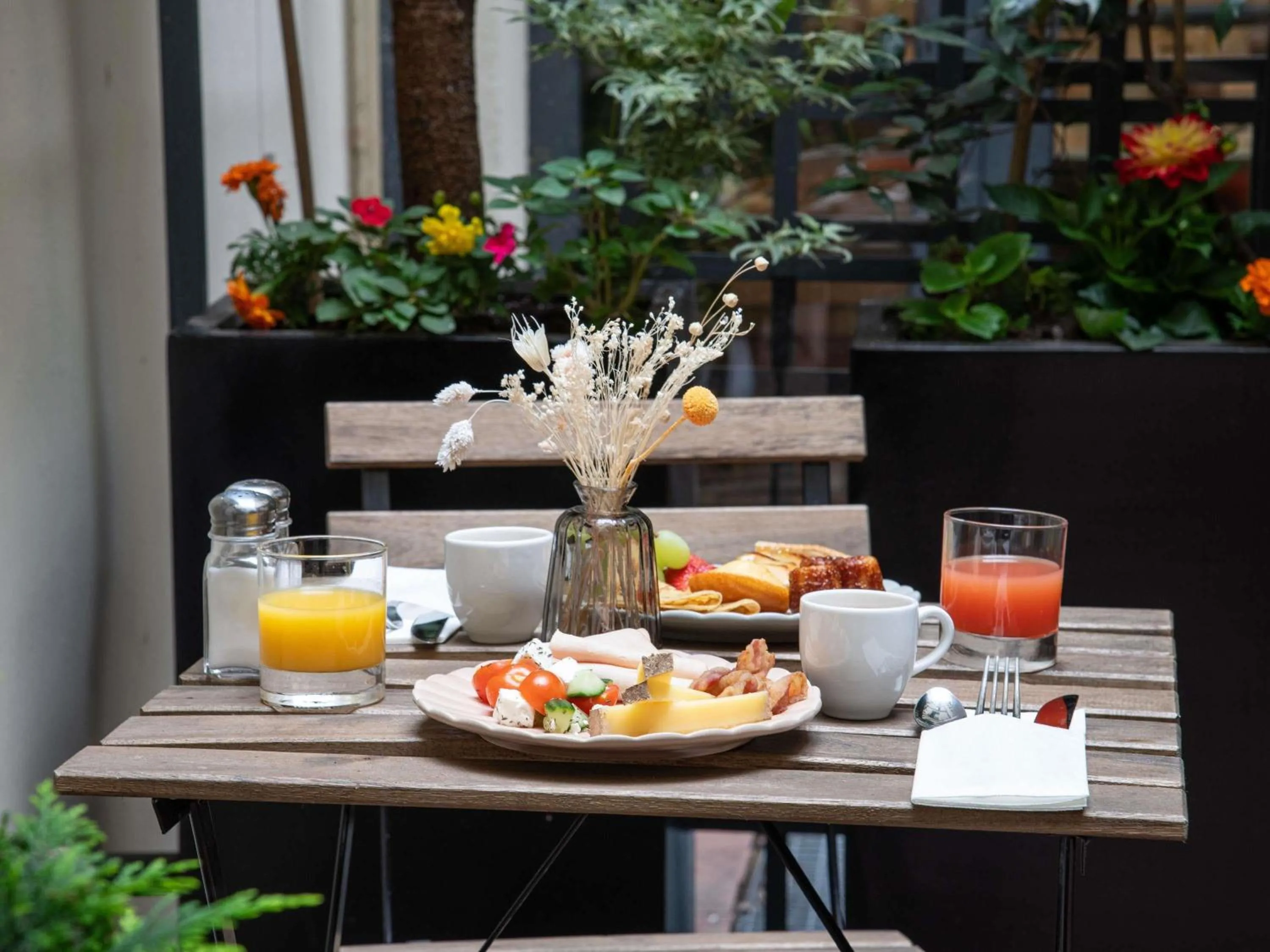 Other in Mercure Paris Montparnasse Raspail