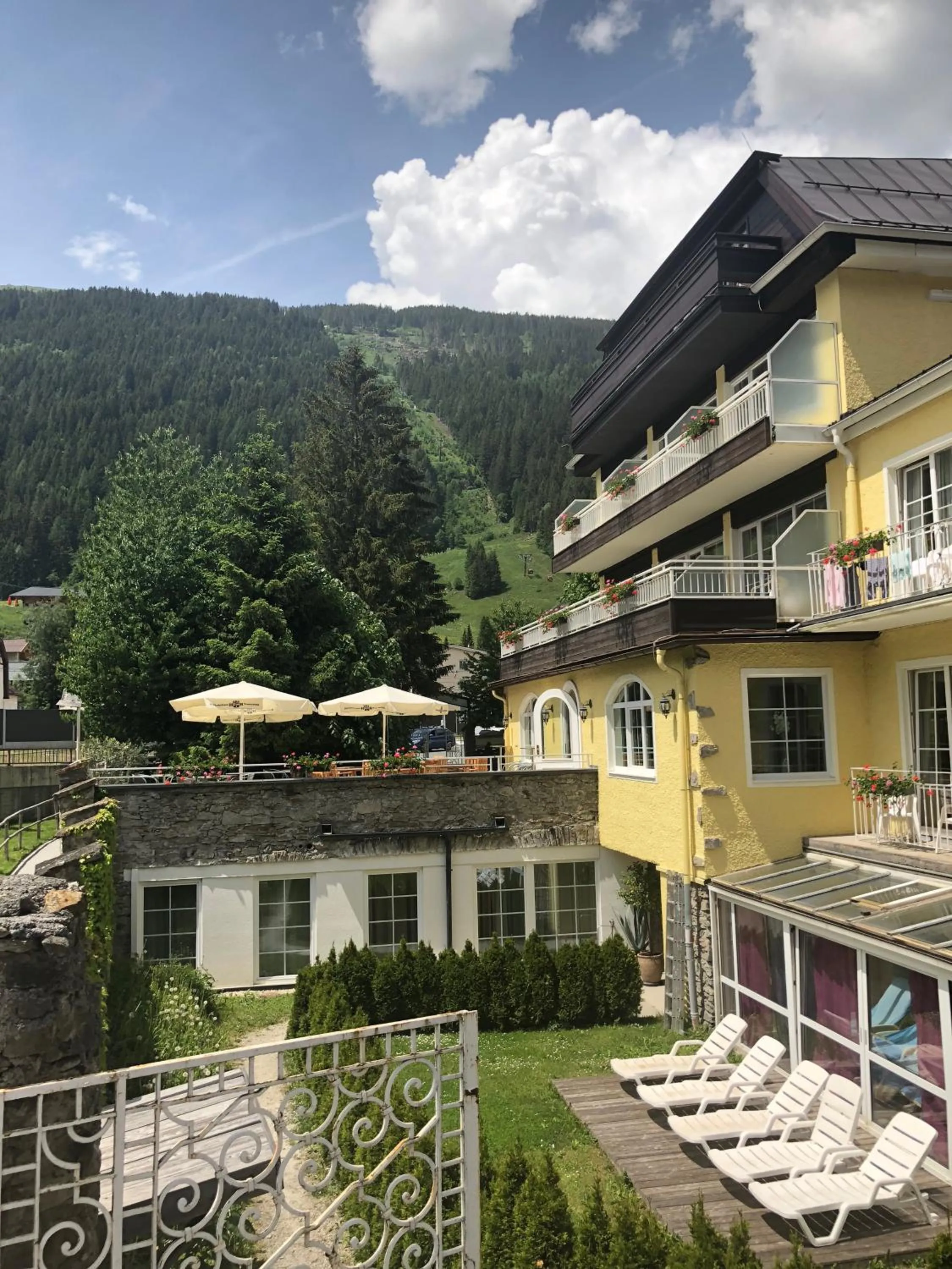 Quiet street view in Hotel Lindenhof