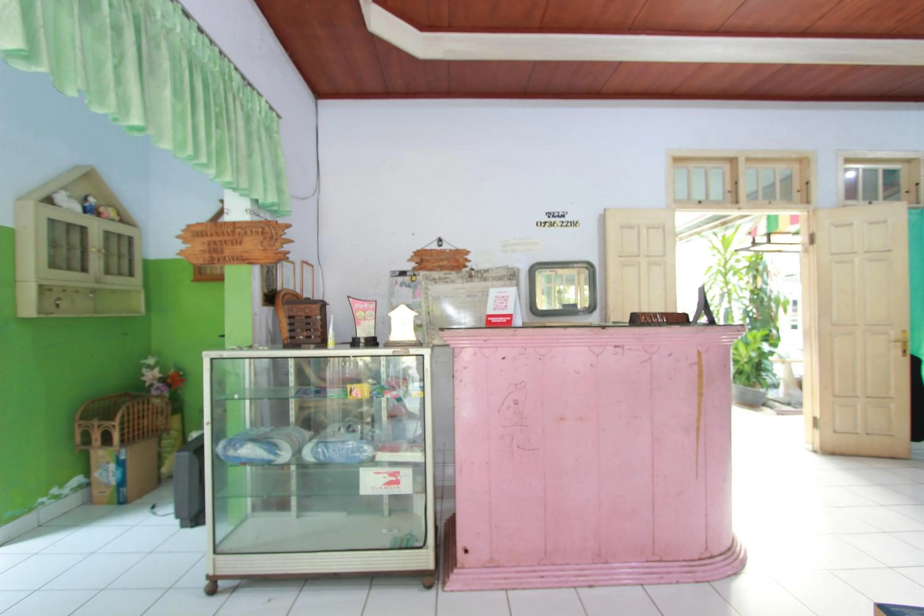 Lobby or reception, Kitchen/Kitchenette in SUPER OYO 1865 Hotel Ss Syariah