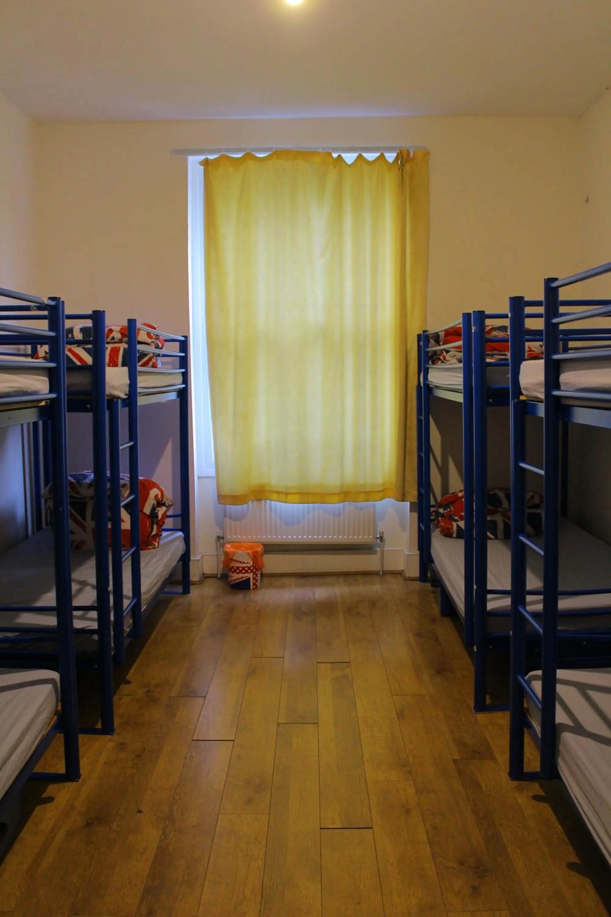 bunk bed, Bed in Saint James Backpackers