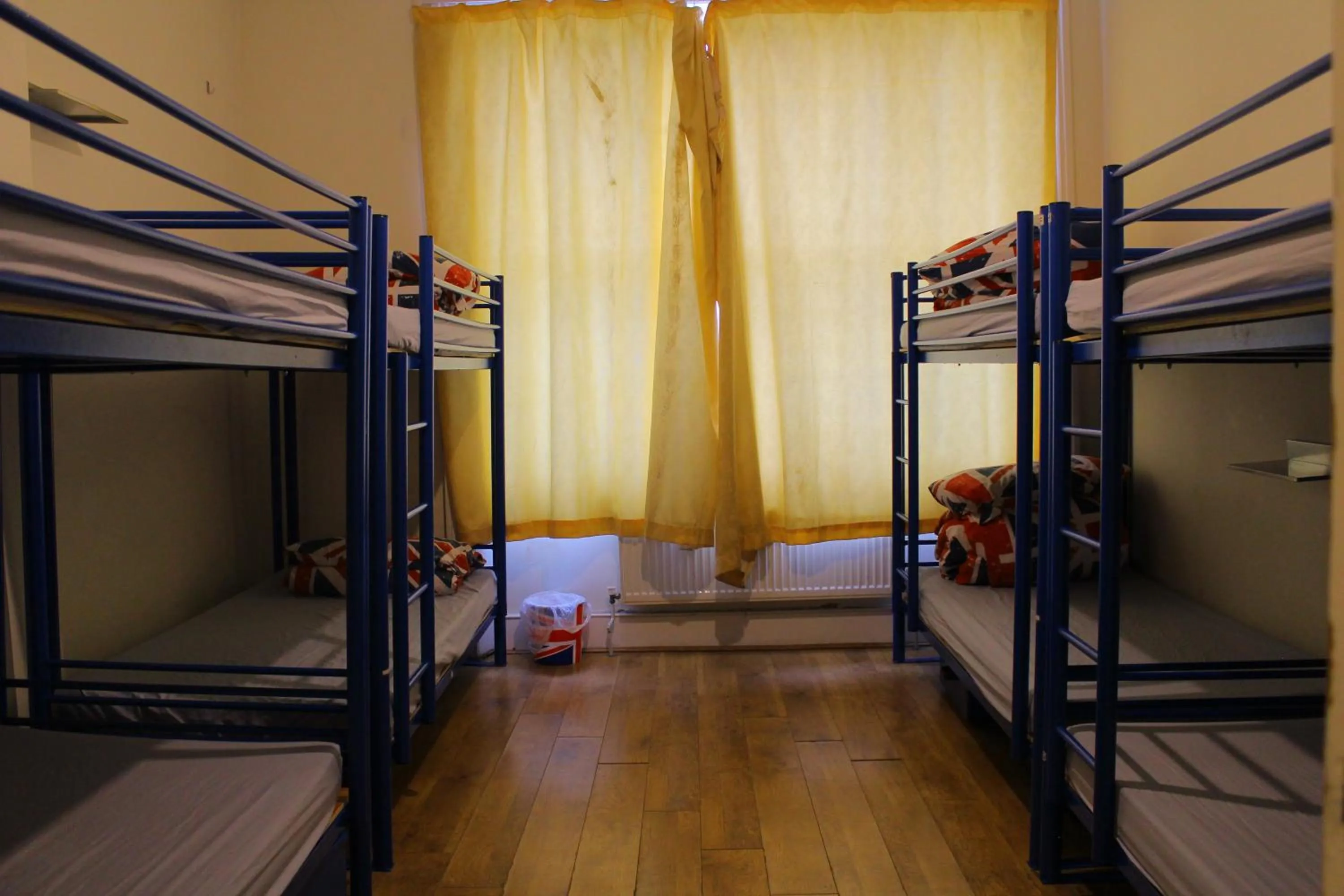 Photo of the whole room, Bed in Saint James Backpackers