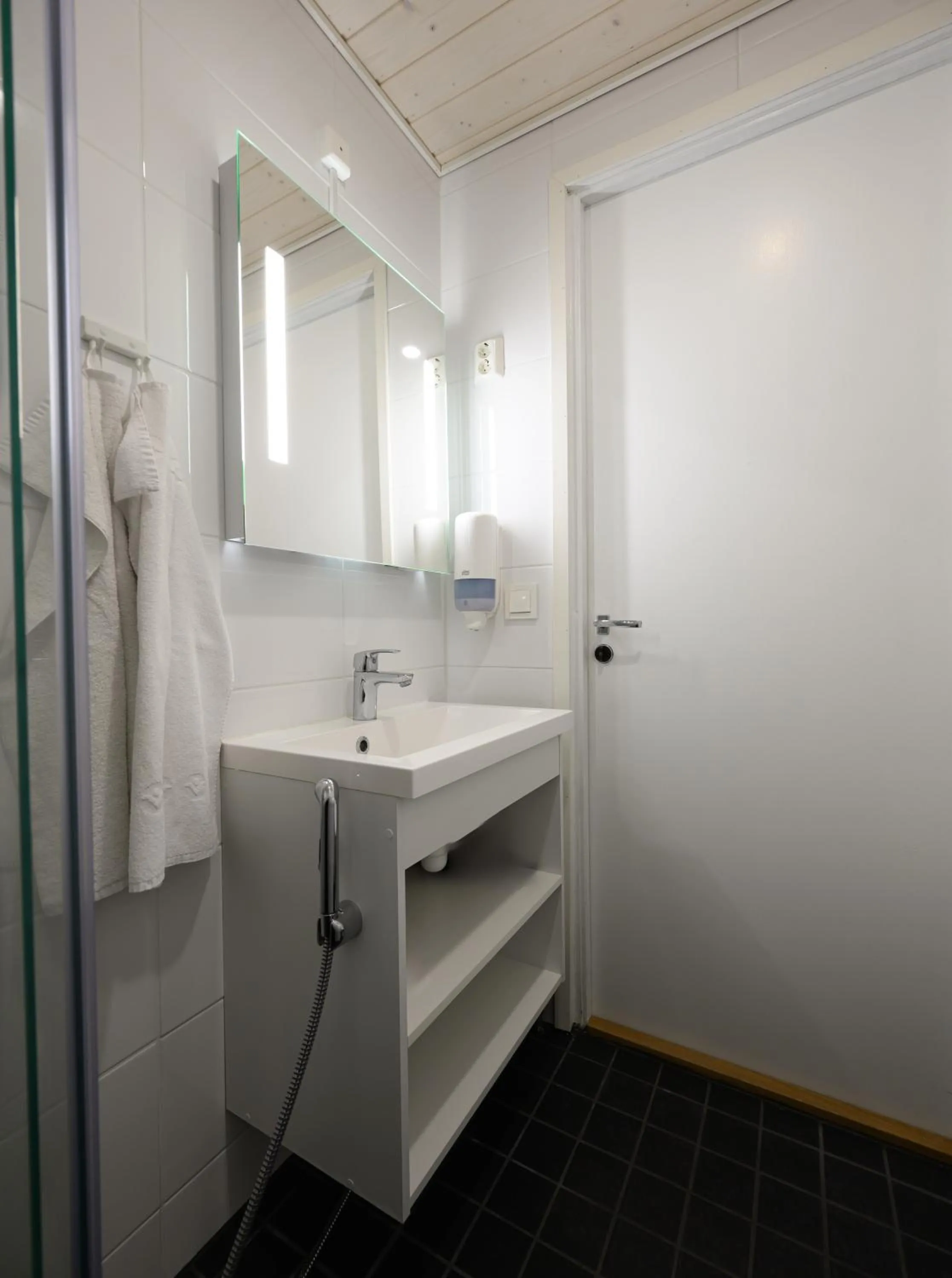 Bathroom in Kylpylähotelli Kiannon Kuohut