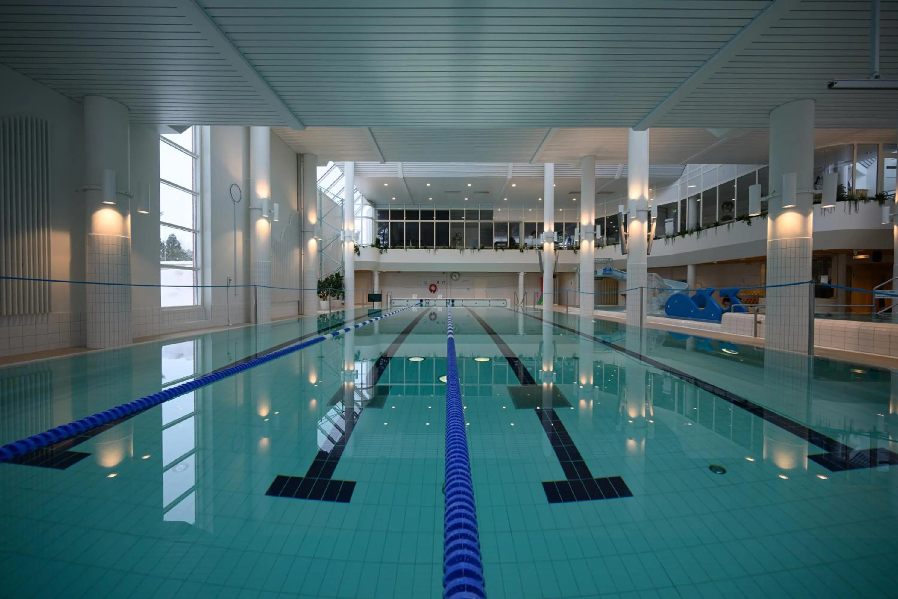 Pool view in Kylpylähotelli Kiannon Kuohut