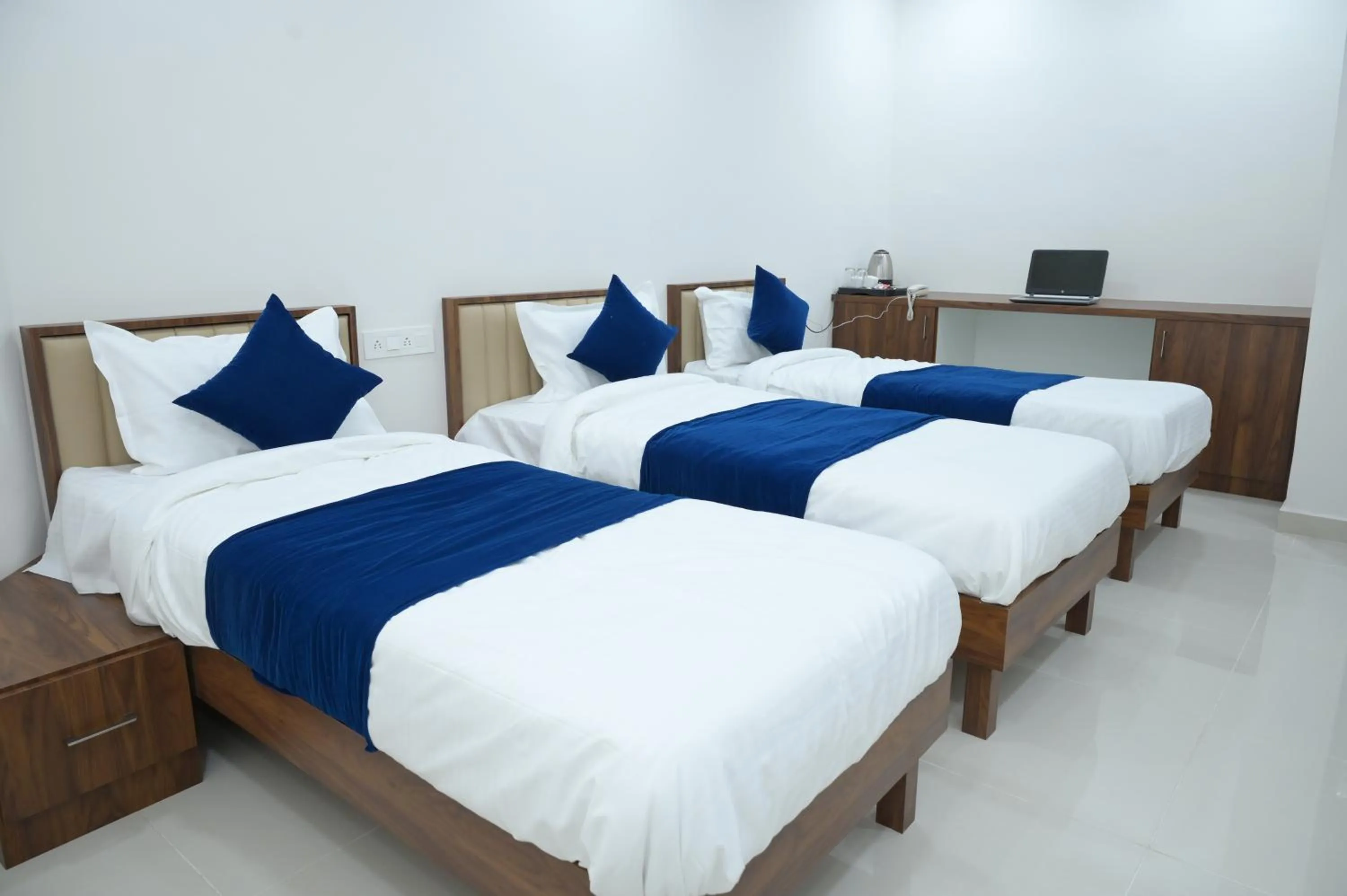 Bed in Daze Off Studio house