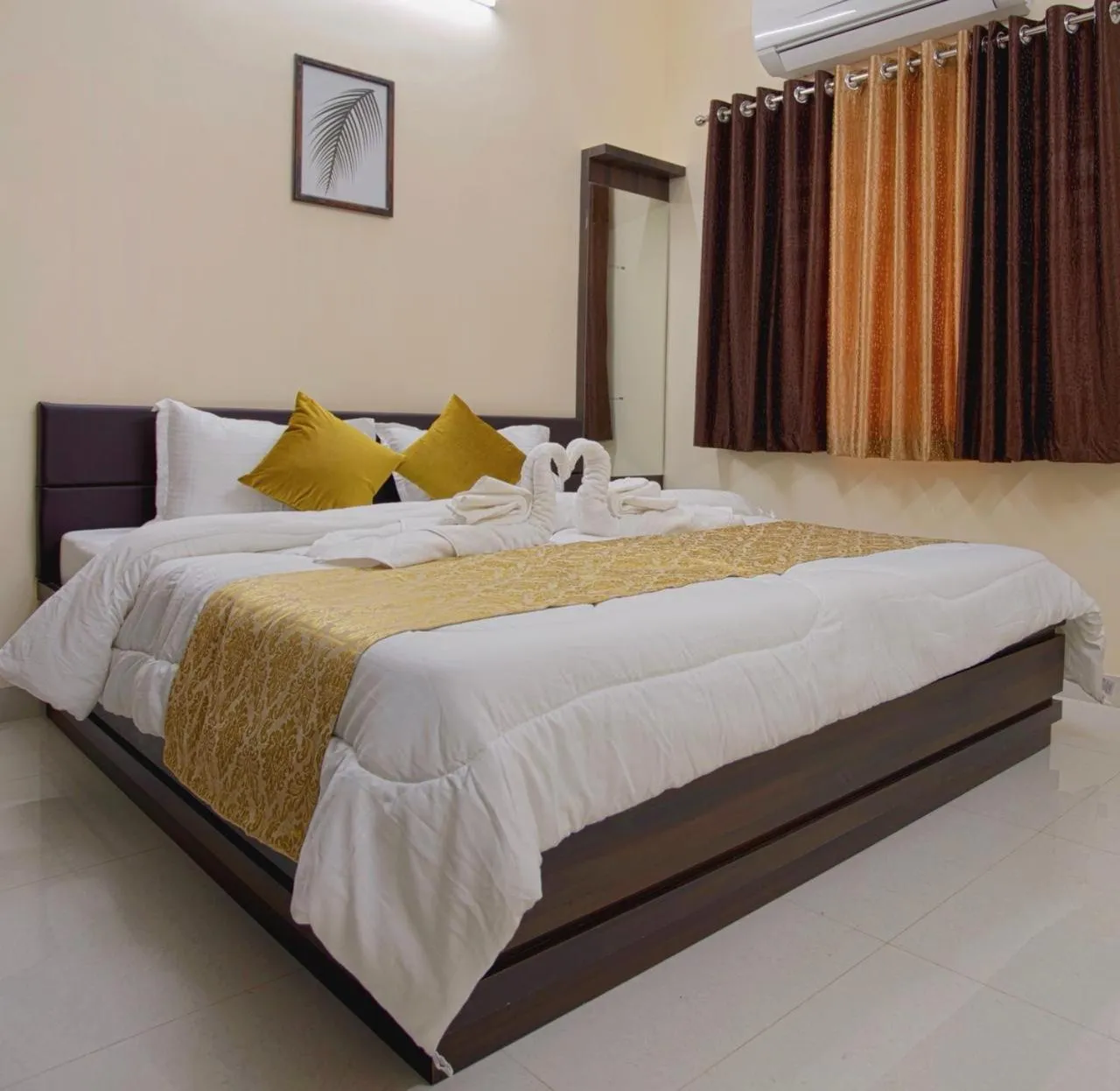 bunk bed, Bed in Daze Off Studio house