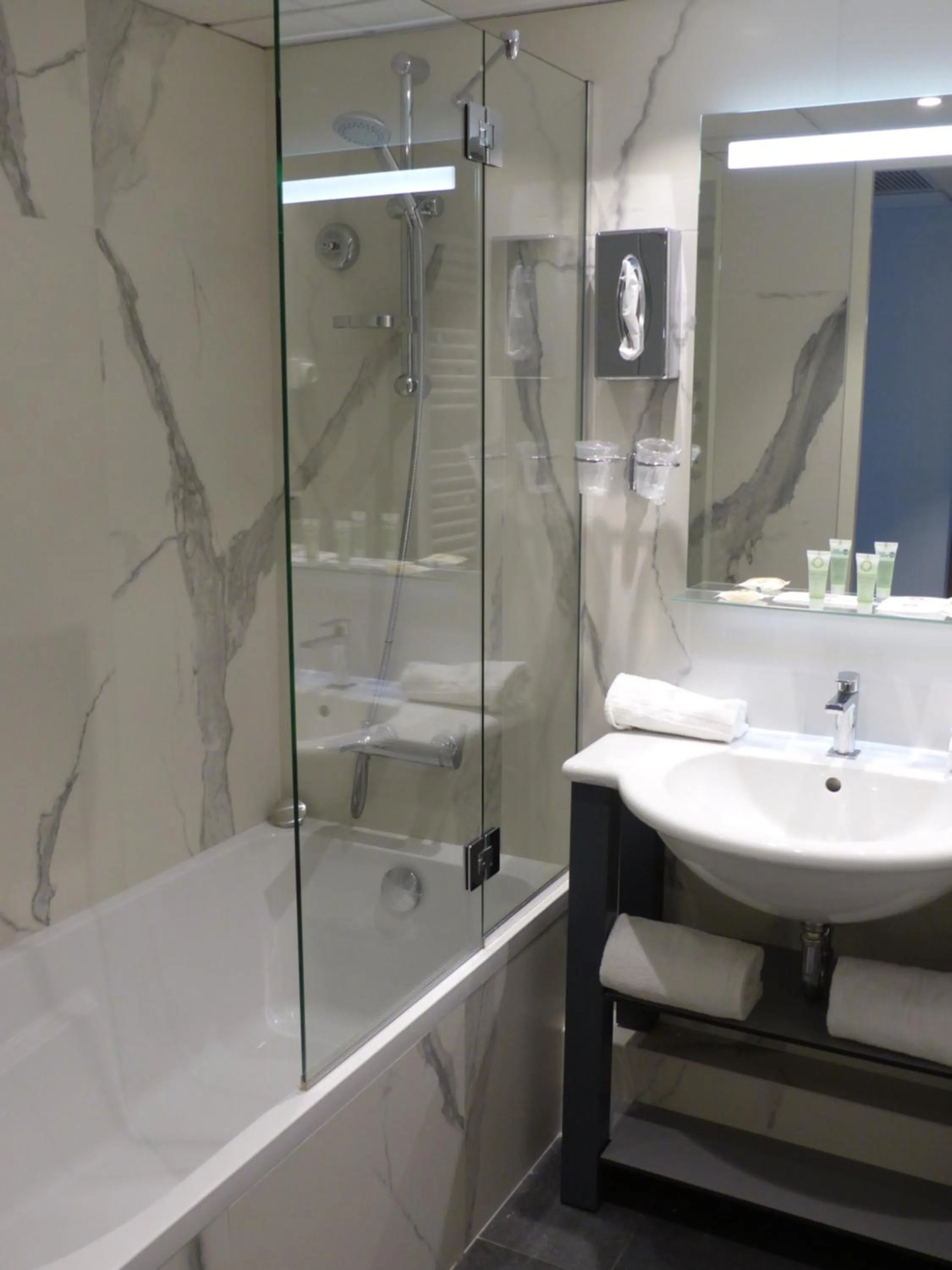 Bathroom in Best Western Alexandra