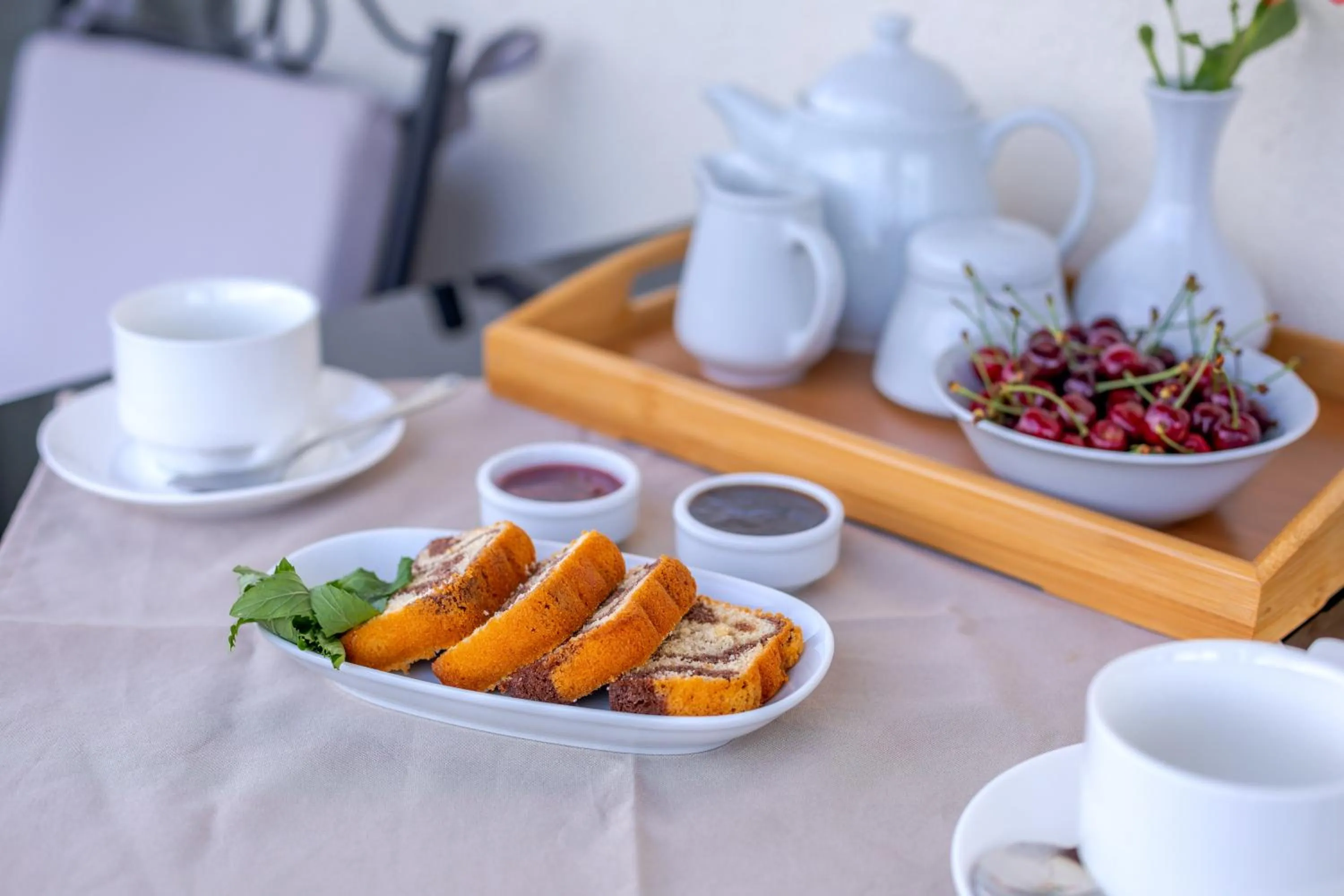 Food and drinks in Château Mosmieri Hotel & Winery