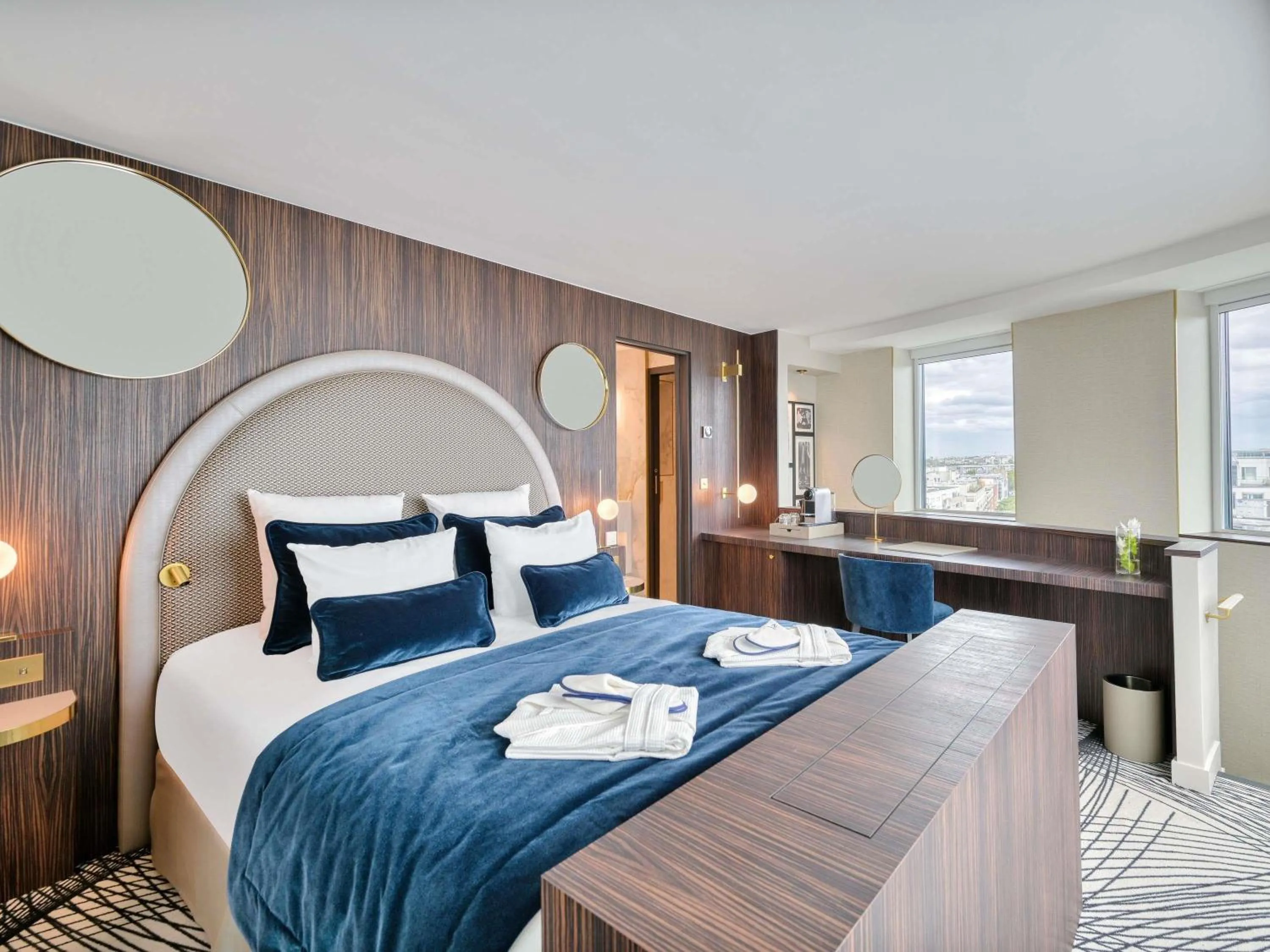 Bedroom, Bed in Novotel Paris Centre Bercy