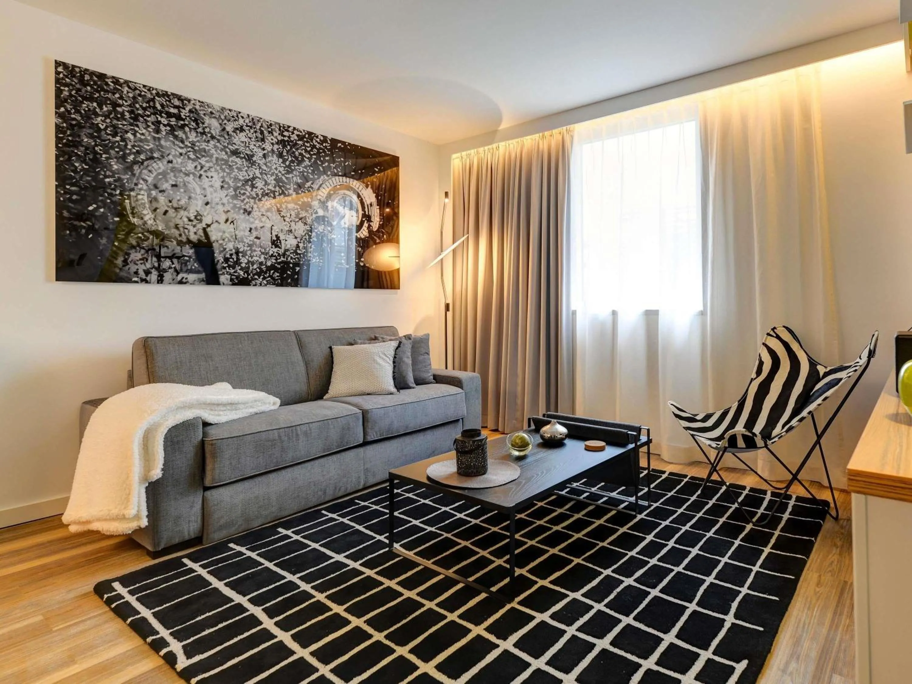Bedroom in Novotel Paris Centre Bercy