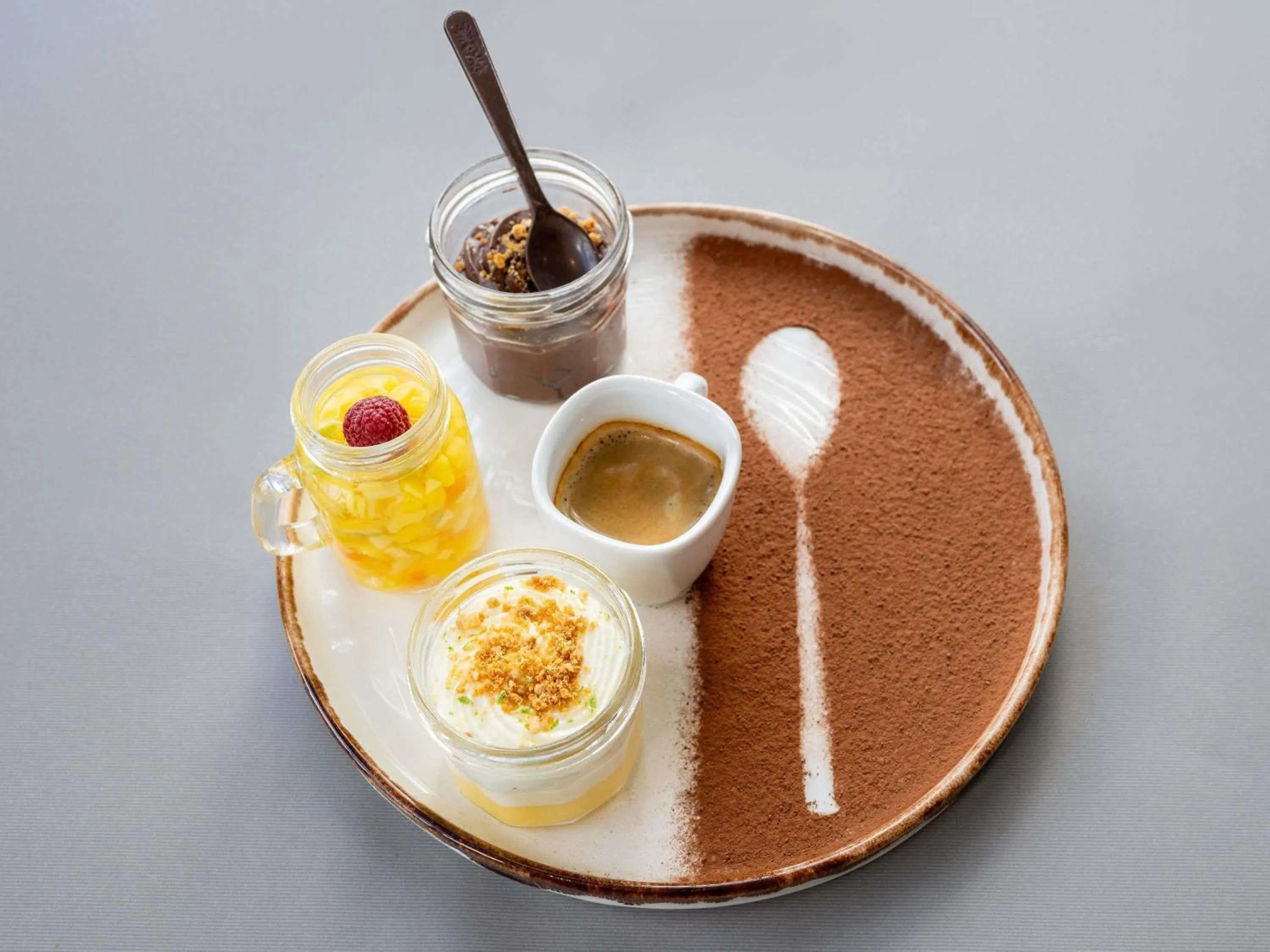 Restaurant/places to eat in Novotel Paris Centre Bercy