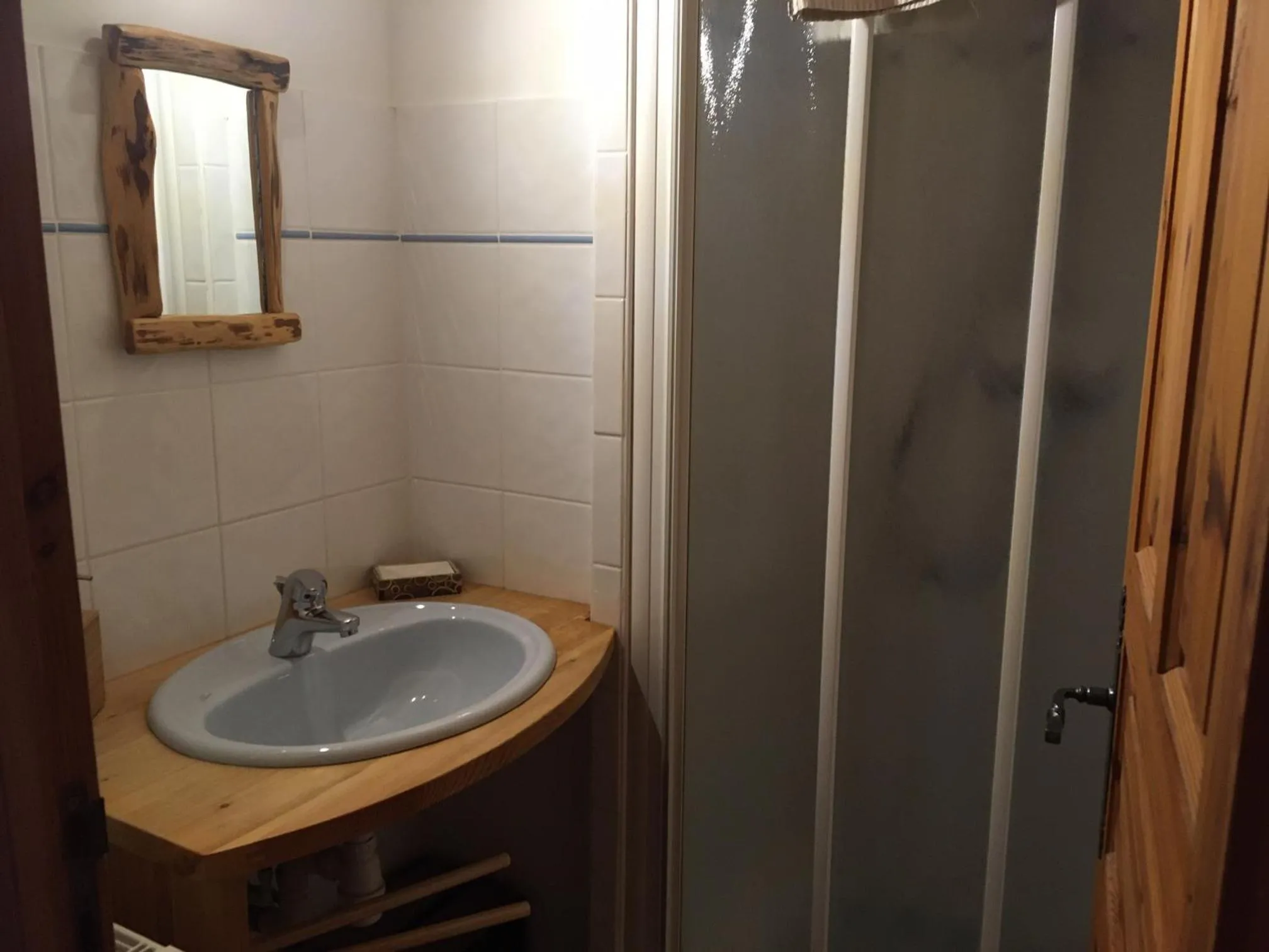 Bathroom in La Roche Meane