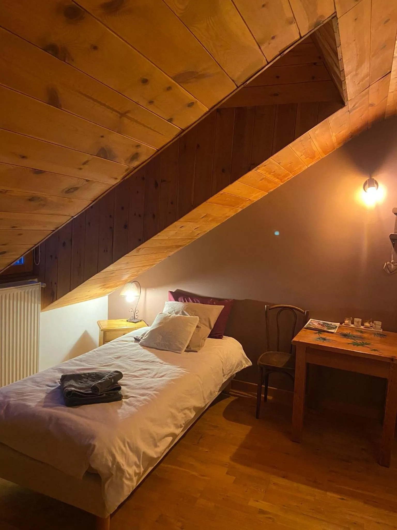 Bed in La Roche Meane