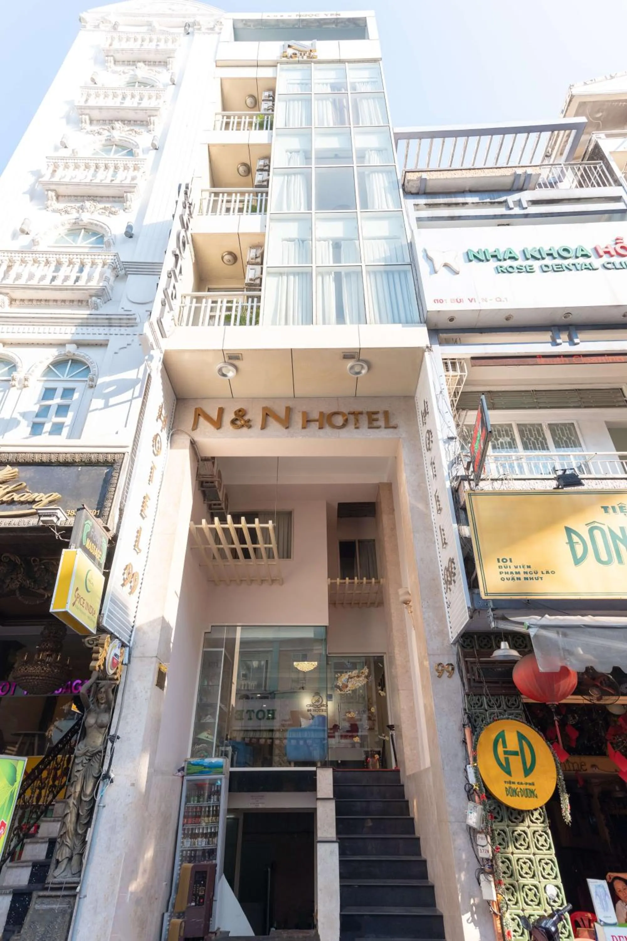 Property building in Nn Hotel