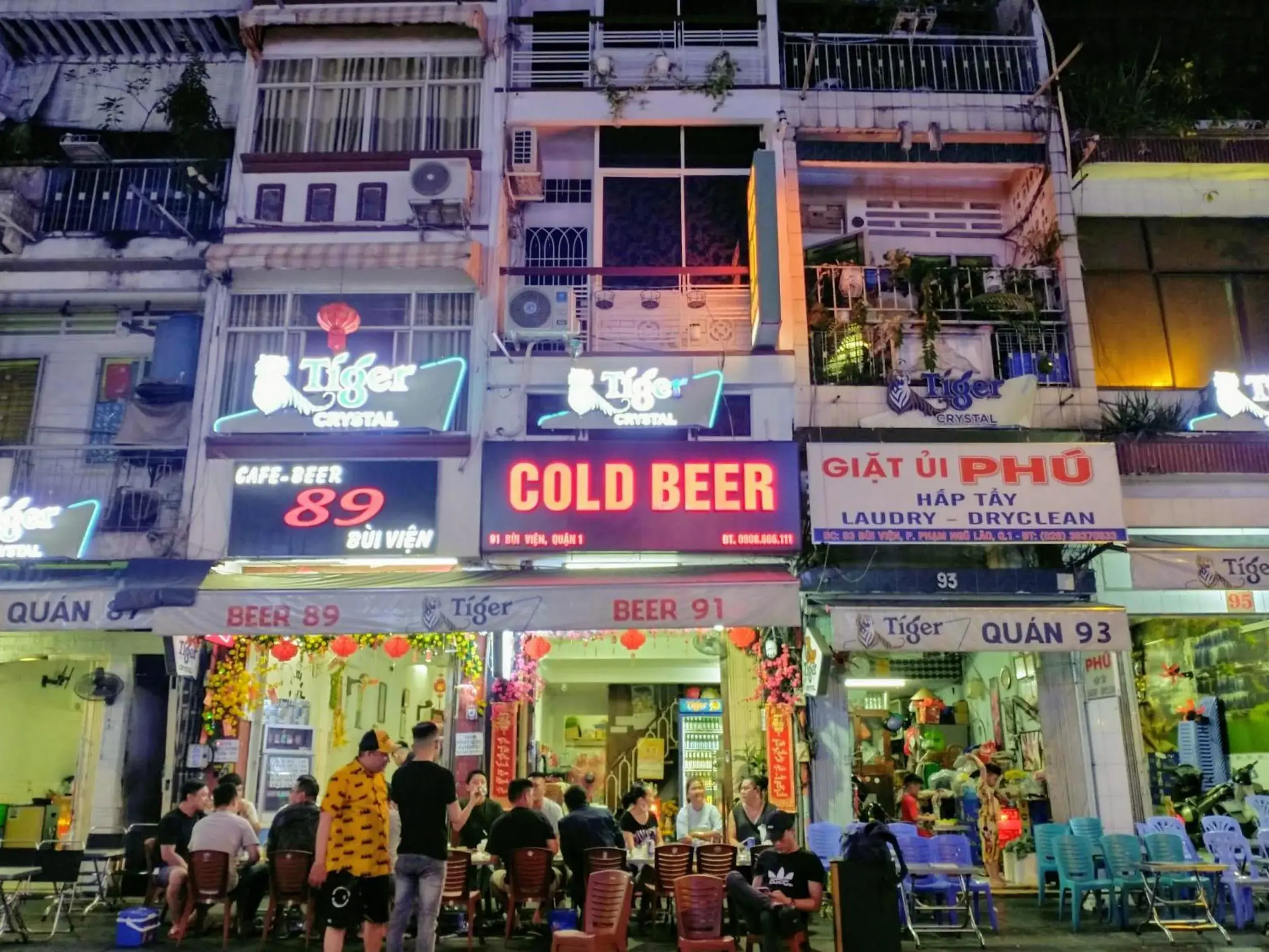 Neighbourhood in 99 Bui Vien Hotel (Boutique) Neighbourhood in 99 Bui Vien Hotel (Boutique)